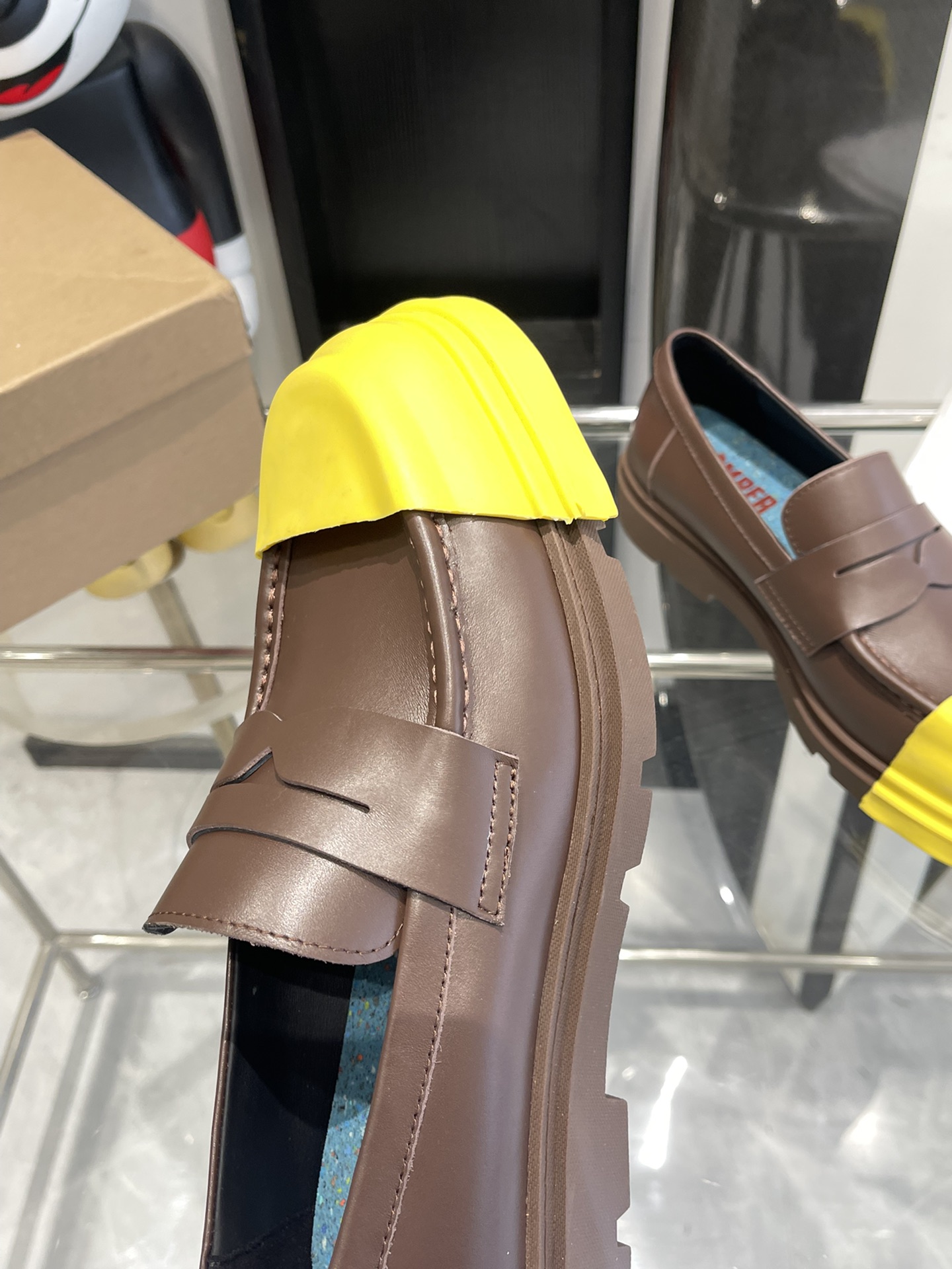 Stylish Quilts and Shoes for Spring and Summer in Various Sizes and Colors - 图片 5