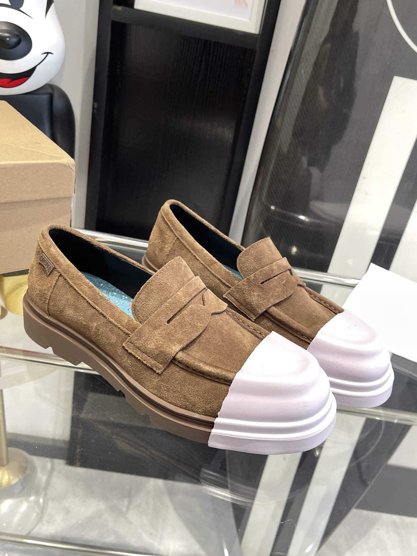 Stylish Quilts with Detachable Shoes for Spring and Summer Fashionistas - 图片 2