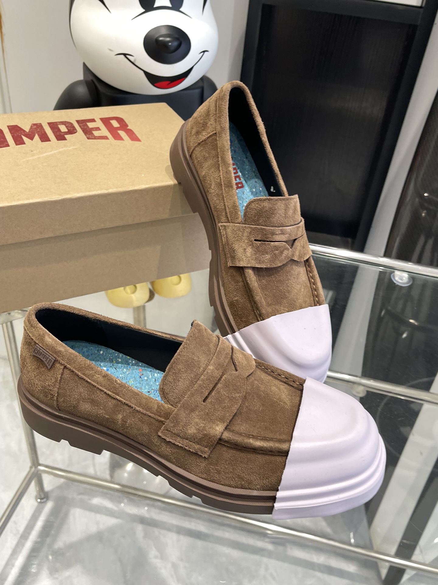 Stylish Quilts with Detachable Shoes for Spring and Summer Fashionistas - 图片 7