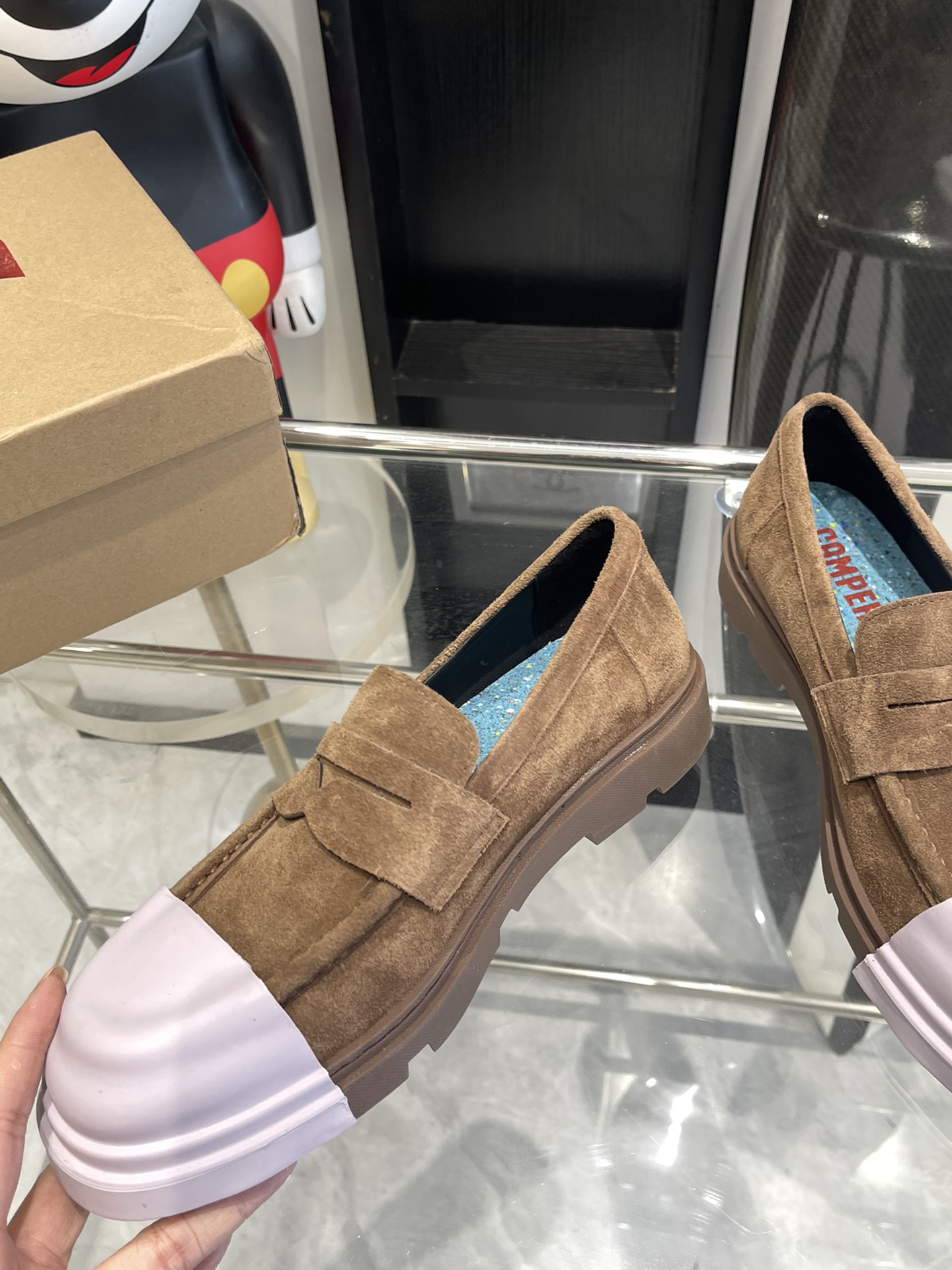 Stylish Quilts with Detachable Shoes for Spring and Summer Fashionistas - 图片 3