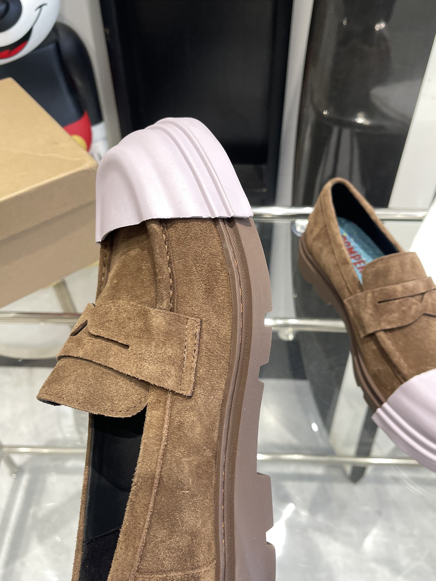 Stylish Quilts with Detachable Shoes for Spring and Summer Fashionistas - 图片 6