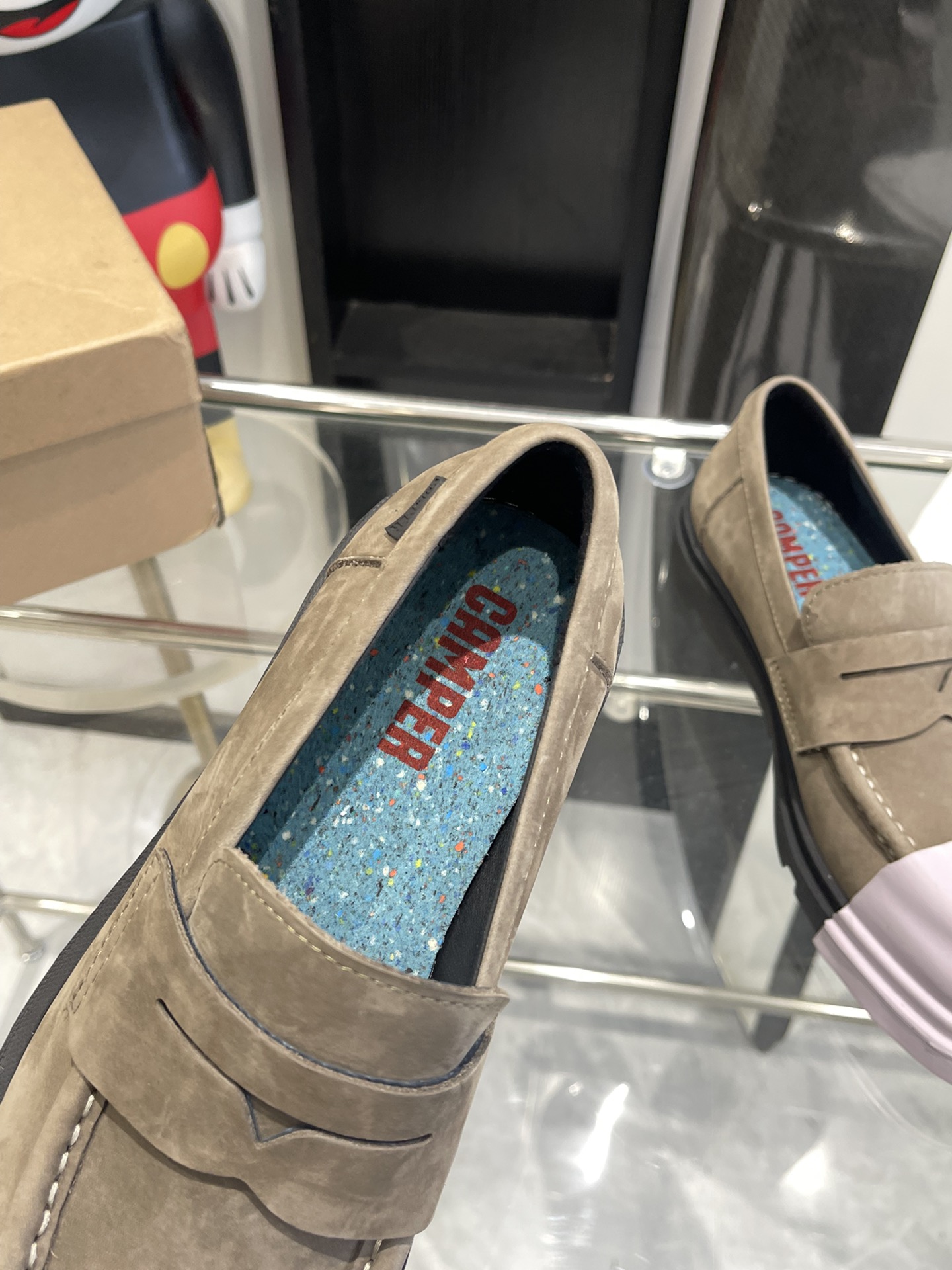 “Versatile Quilts and Shoes: Spring and Summer Collection Overview” - 图片 4