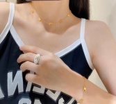 Necklace p50 bracelet p45Celine New set PRECLOUS new product Simple and fashionable earrings 🌟Commercial uniform brass material electroplated 18k gold Hot products shipped, unique design avant-garde, must-have for beauty! ❤️ 1 Necklace p50 bracelet p45Celine New set PRECLOUS new product Simple and fashionable earrings 🌟Commercial uniform brass material electroplated 18k gold Hot products shipped, unique design avant-garde, must-have for beauty! ❤️