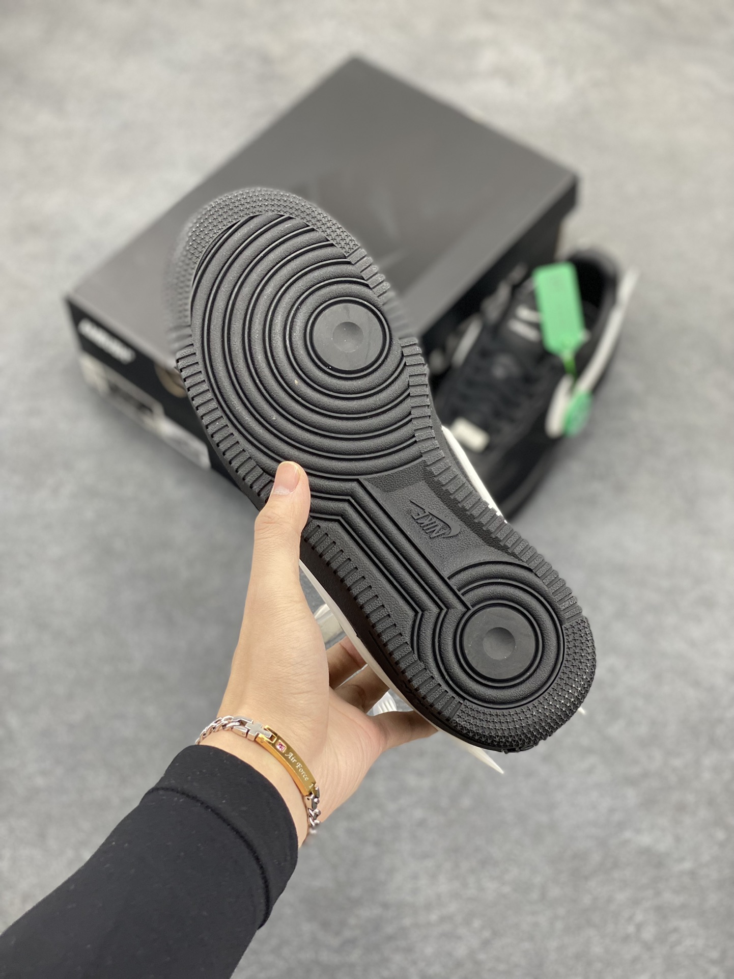 图片[5]-HY版本💯 韩裔美籍设计师Yoon Ahn主理时尚品牌AMBUSH x Nike Air Force 1 Low SP\”Phantom\”空军一号宽底版系列低帮百搭休闲运动板鞋“联名黑白大钩” 原楦头原纸板 打造纯正空军版型 专注外贸渠道 全掌内置蜂窝气垫 原盒配件 原厂中底钢印、拉帮完美 货号：DV3464-001 尺码：35.5 36 36.5 37.5 38 38.5 39 40 40.5 41 42 42.5 43 44 44.5 45 46 47-选品中心