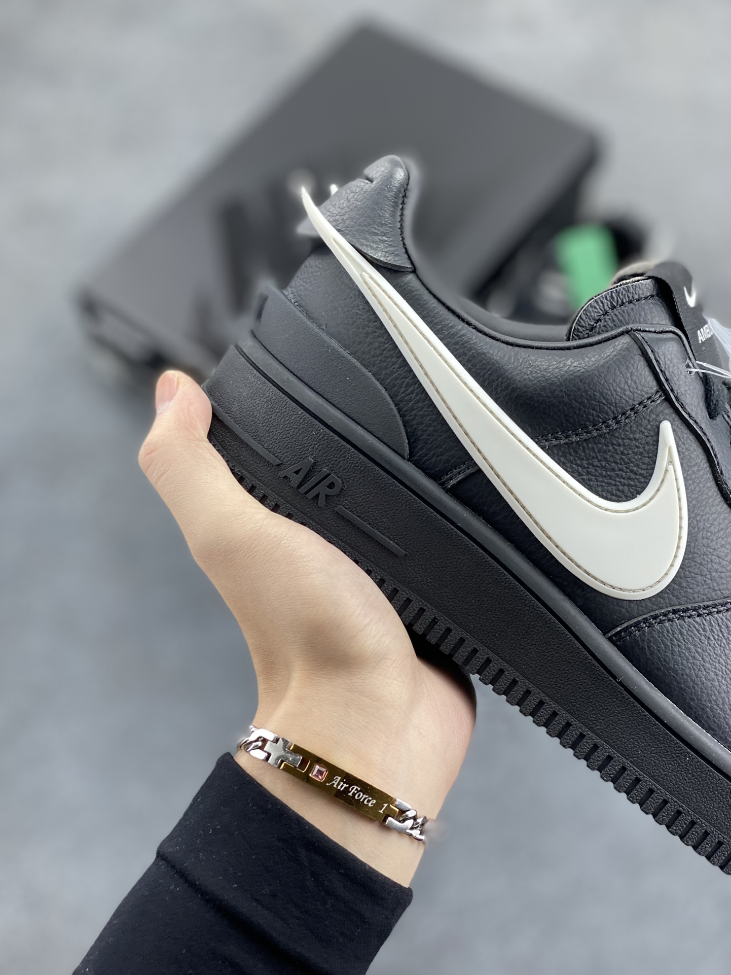 图片[6]-HY版本💯 韩裔美籍设计师Yoon Ahn主理时尚品牌AMBUSH x Nike Air Force 1 Low SP\”Phantom\”空军一号宽底版系列低帮百搭休闲运动板鞋“联名黑白大钩” 原楦头原纸板 打造纯正空军版型 专注外贸渠道 全掌内置蜂窝气垫 原盒配件 原厂中底钢印、拉帮完美 货号：DV3464-001 尺码：35.5 36 36.5 37.5 38 38.5 39 40 40.5 41 42 42.5 43 44 44.5 45 46 47-选品中心