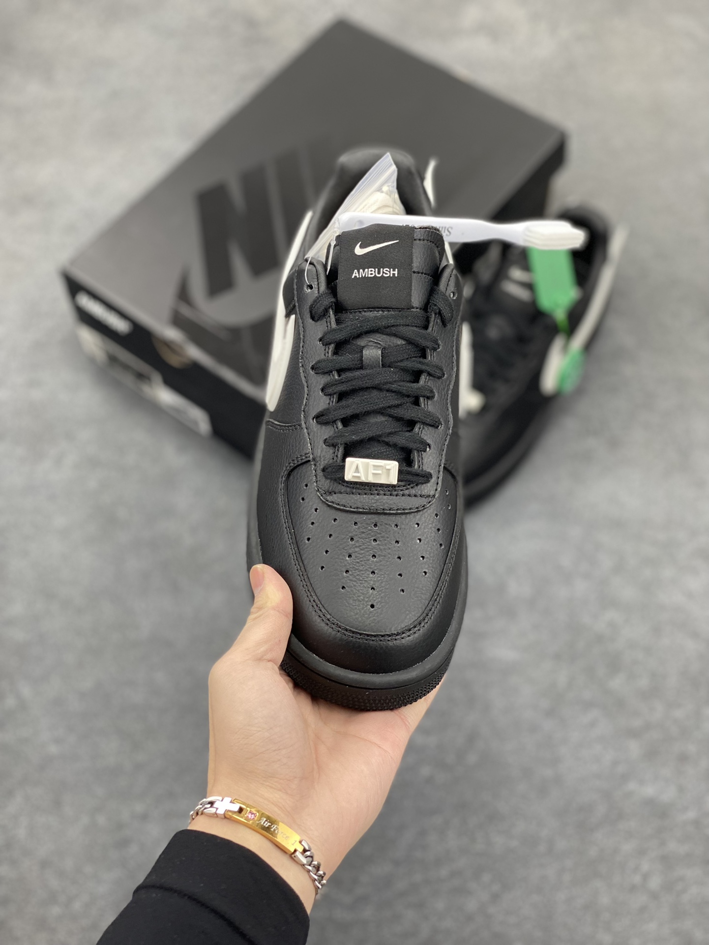 图片[2]-HY版本💯 韩裔美籍设计师Yoon Ahn主理时尚品牌AMBUSH x Nike Air Force 1 Low SP\”Phantom\”空军一号宽底版系列低帮百搭休闲运动板鞋“联名黑白大钩” 原楦头原纸板 打造纯正空军版型 专注外贸渠道 全掌内置蜂窝气垫 原盒配件 原厂中底钢印、拉帮完美 货号：DV3464-001 尺码：35.5 36 36.5 37.5 38 38.5 39 40 40.5 41 42 42.5 43 44 44.5 45 46 47-选品中心