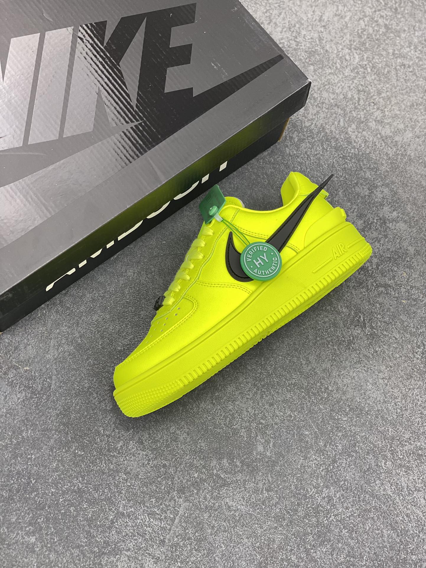 图片[7]-HY版本💯 韩裔美籍设计师Yoon Ahn主理时尚品牌AMBUSH x Nike Air Force 1 Low SP\”Phantom\”空军一号宽底版系列低帮百搭休闲运动板鞋“联名黄黑大钩” 原楦头原纸板 打造纯正空军版型 专注外贸渠道 全掌内置蜂窝气垫 原盒配件 原厂中底钢印、拉帮完美 货号：DV3464-100 尺码：35.5 36 36.5 37.5 38 38.5 39 40 40.5 41 42 42.5 43 44 44.5 45 46 47-选品中心