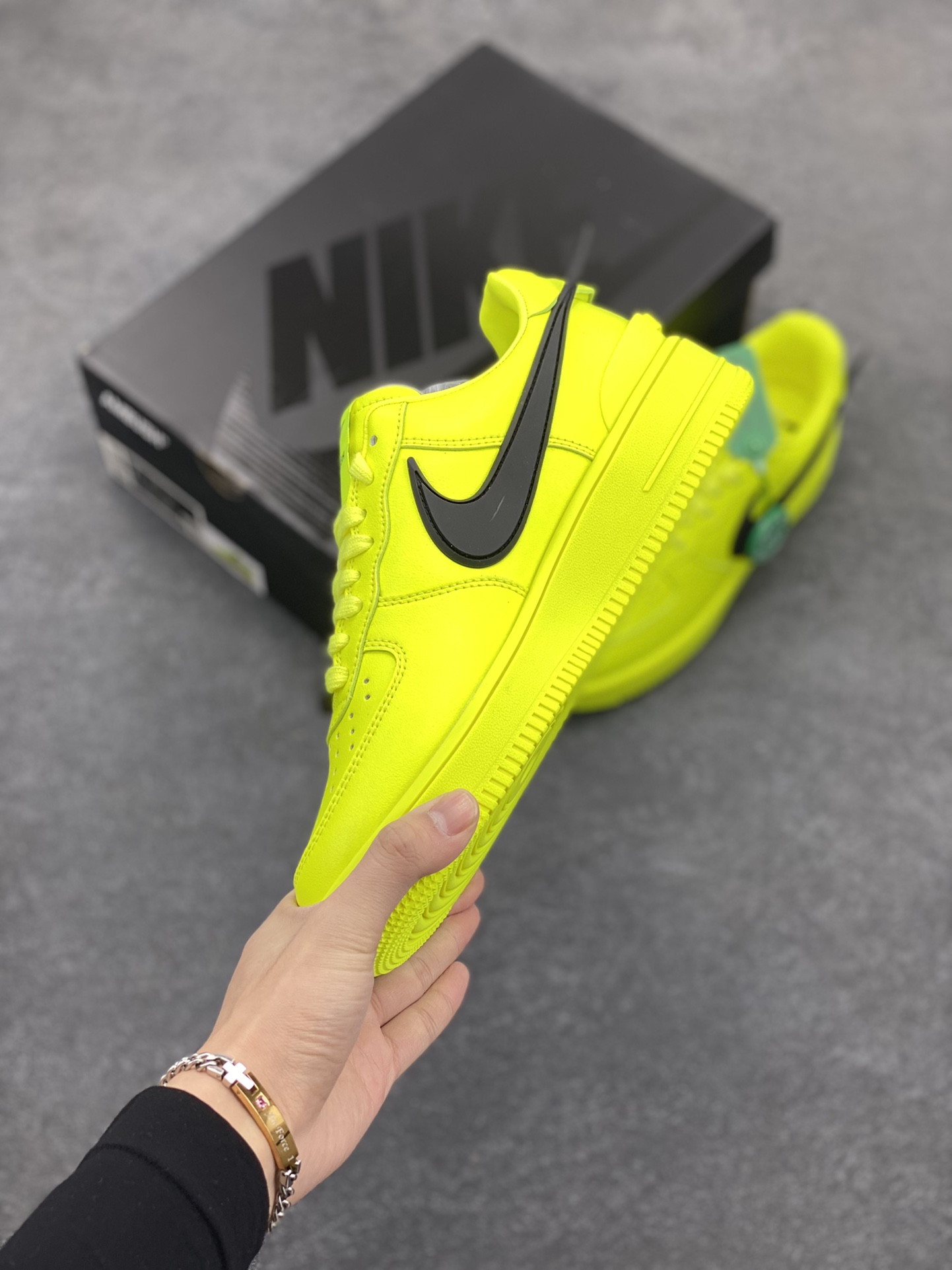 图片[3]-HY版本💯 韩裔美籍设计师Yoon Ahn主理时尚品牌AMBUSH x Nike Air Force 1 Low SP\”Phantom\”空军一号宽底版系列低帮百搭休闲运动板鞋“联名黄黑大钩” 原楦头原纸板 打造纯正空军版型 专注外贸渠道 全掌内置蜂窝气垫 原盒配件 原厂中底钢印、拉帮完美 货号：DV3464-100 尺码：35.5 36 36.5 37.5 38 38.5 39 40 40.5 41 42 42.5 43 44 44.5 45 46 47-选品中心