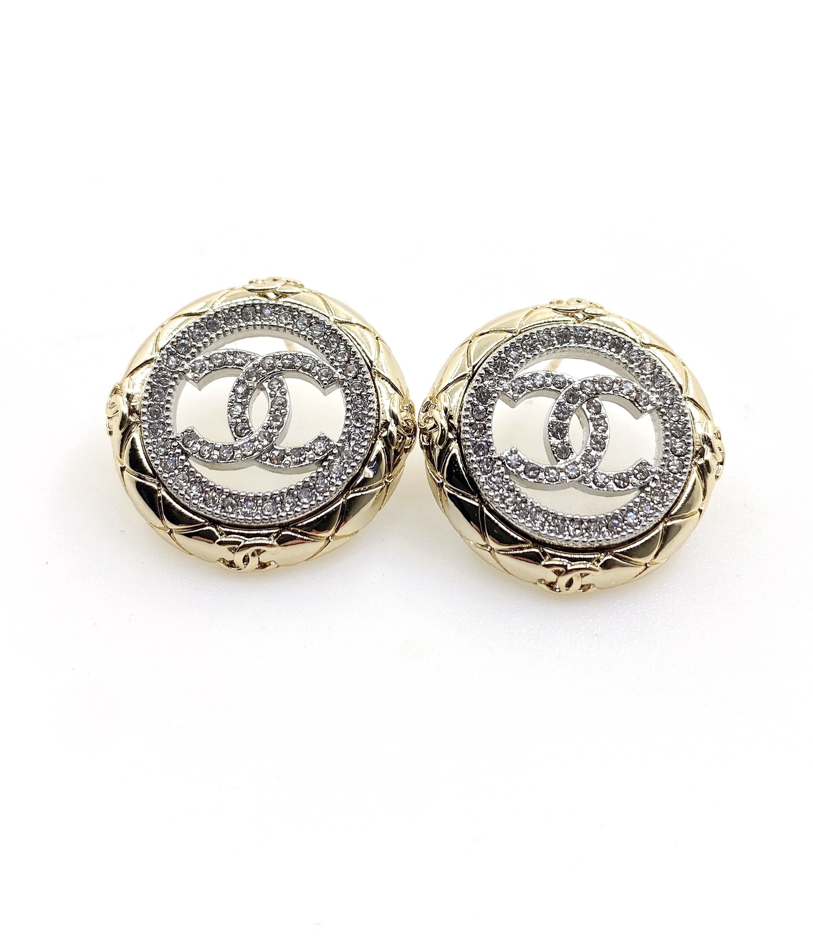 Chanel Серьги гвоздики