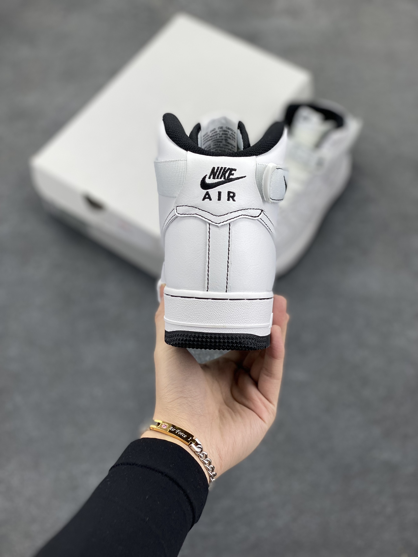 图片[4]-福利特价 Nike Air Force 1‘07 缝线 空军一号高帮休闲运动板鞋 原楦头原纸板 纯正空军版型专注外贸渠道 全掌内置蜂窝气垫 #原盒配件 原厂中底钢印、拉帮完美 货号：CV1753-101 尺码：36 36.5 37.5 38 38.5 39 40 40.5 41 42 42.5 43 44 44.5 45-选品中心