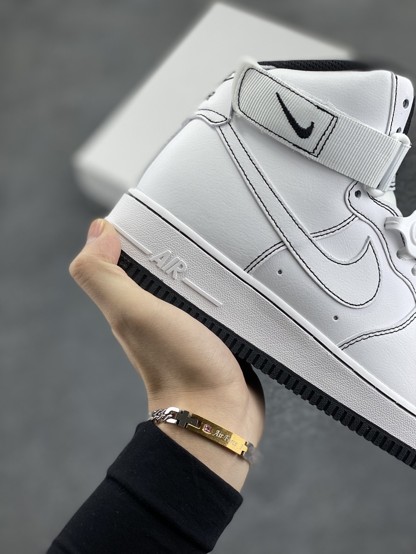 图片[6]-福利特价 Nike Air Force 1‘07 缝线 空军一号高帮休闲运动板鞋 原楦头原纸板 纯正空军版型专注外贸渠道 全掌内置蜂窝气垫 #原盒配件 原厂中底钢印、拉帮完美 货号：CV1753-101 尺码：36 36.5 37.5 38 38.5 39 40 40.5 41 42 42.5 43 44 44.5 45-选品中心