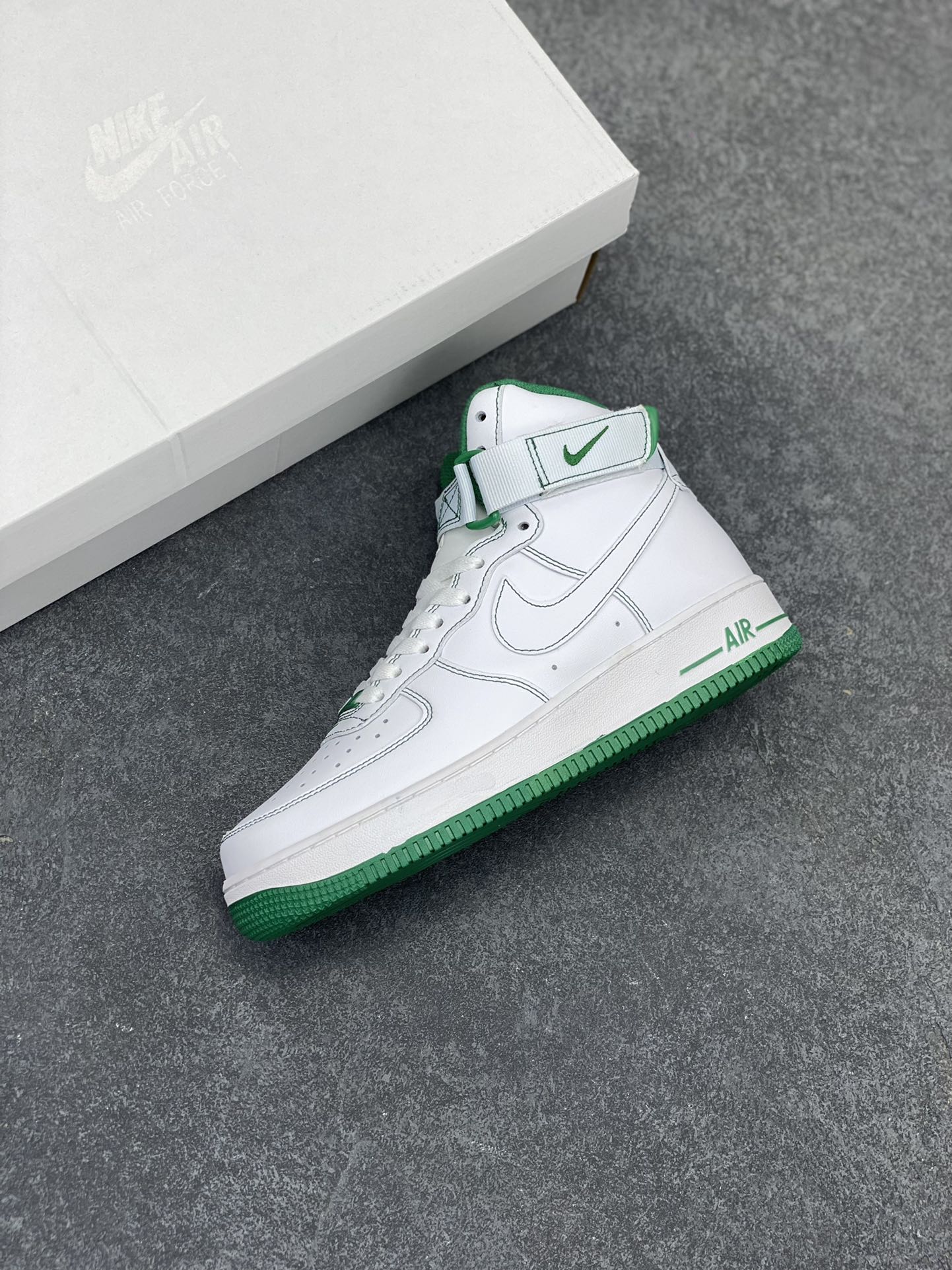 图片[7]-福利特价 Nike Air Force 1‘07 缝线 空军一号高帮休闲运动板鞋 原楦头原纸板 纯正空军版型专注外贸渠道 全掌内置蜂窝气垫 #原盒配件 原厂中底钢印、拉帮完美 货号：DV1138-101 尺码：36 36.5 37.5 38 38.5 39 40 40.5 41 42 42.5 43 44 44.5 45-选品中心