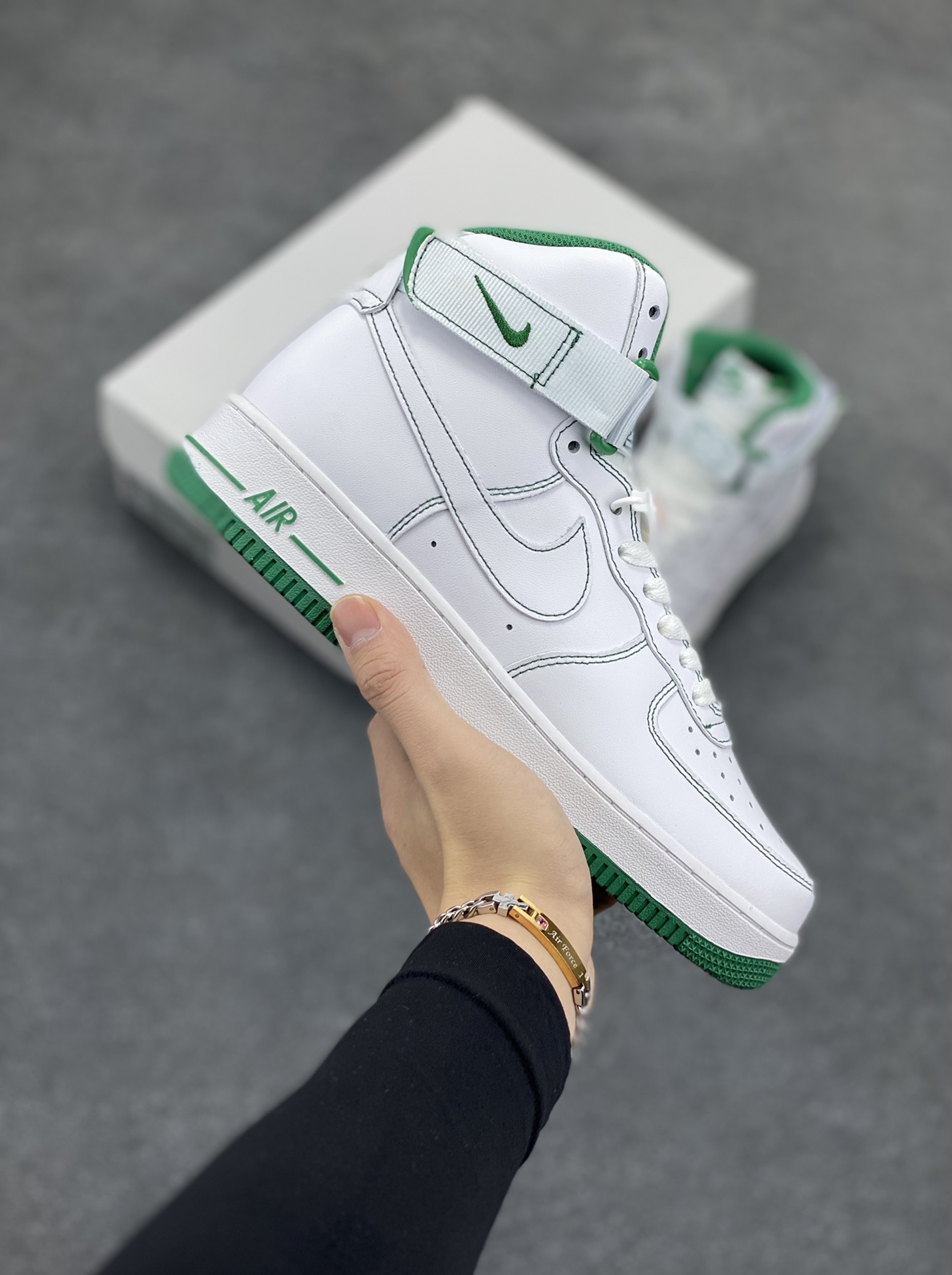福利特价 Nike Air Force 1‘07 缝线 空军一号高帮休闲运动板鞋 原楦头原纸板 纯正空军版型专注外贸渠道 全掌内置蜂窝气垫 #原盒配件 原厂中底钢印、拉帮完美 货号:DV1138-101 尺码:36 36.5 37.5 38 38.5 39 40 40.5 41 42 42.5 43 44 44.5 45-选品中心
