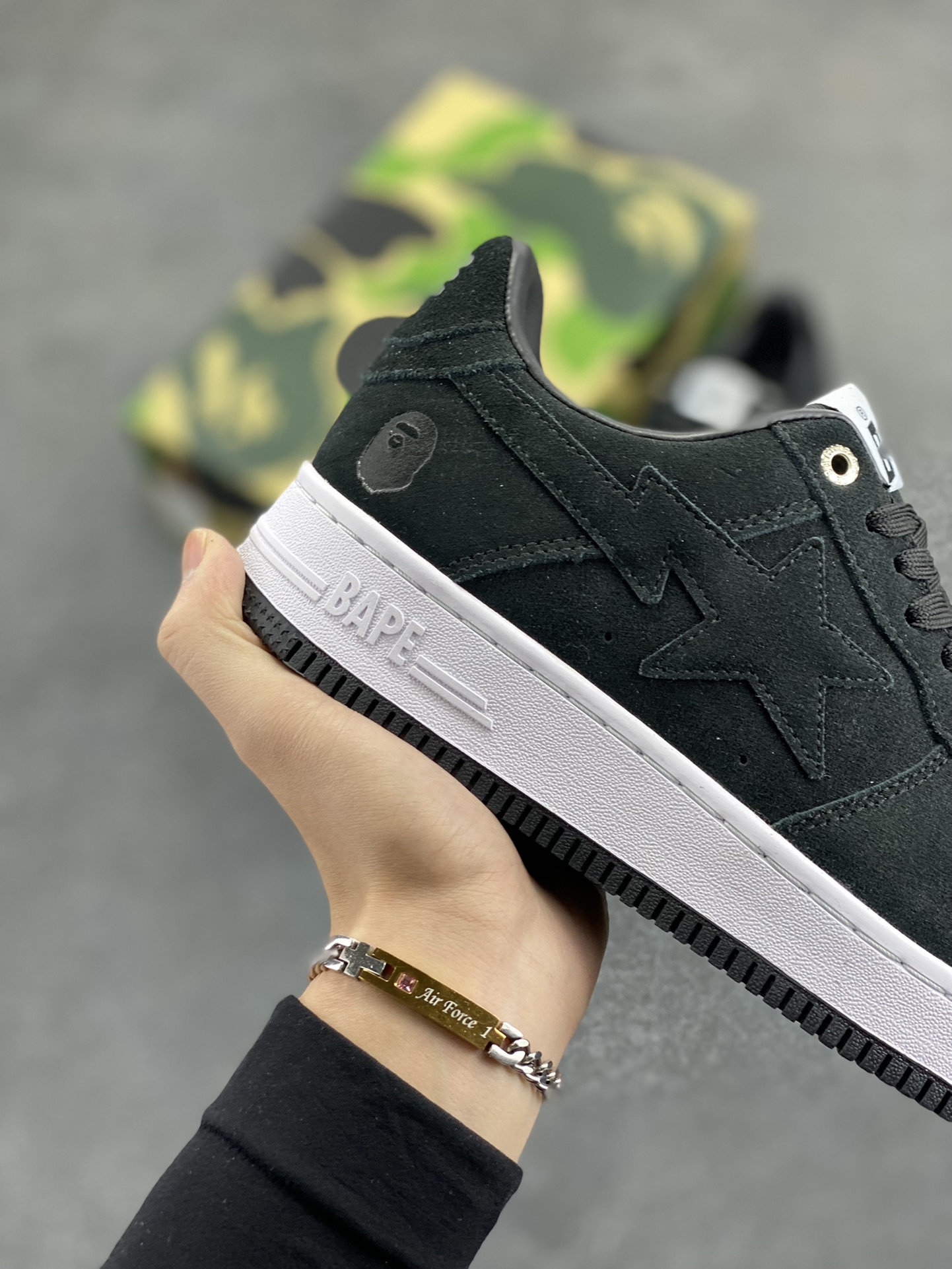 图片[6]-Bape Sk8 Sta To Nigo“ 潮流教父Nigo 品牌 猿人头低帮经典运动休闲板鞋 全套顶级包装 包含猿人logo定制防尘袋 定制迷彩鞋垫一副 抗压收纳抽屉式鞋盒 货号：1H70191004 尺码：36 36.5 37.5 38 38.5 39 40 40.5 41 42 42.5 43 44 44.5 45 46-选品中心