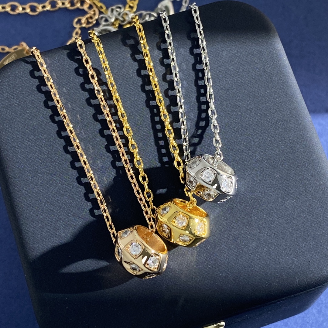 Louis Vuitton Колье LU92 57