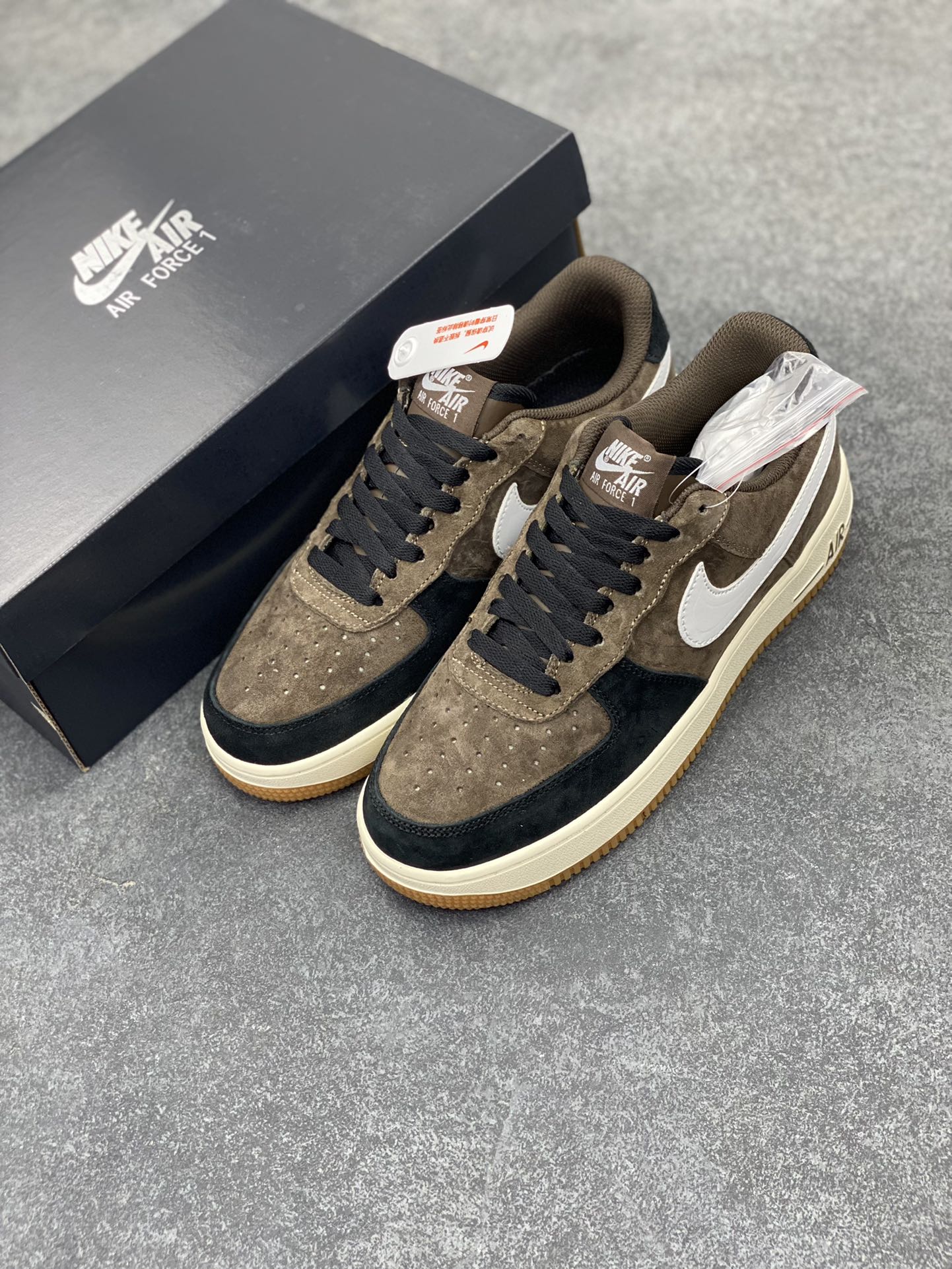 图片[8]-Nike Air Force 1 Low 黑棕色全麂皮低帮空军一号休闲板鞋 定制皮料 原楦原纸板 纯正空军版型 高清洁度 内置全掌气垫 货号：AV0383-230 尺码：36 36.5 37.5 38 38.5 39 40 40.5 41 42 42.5 43 44 44.5 45-选品中心