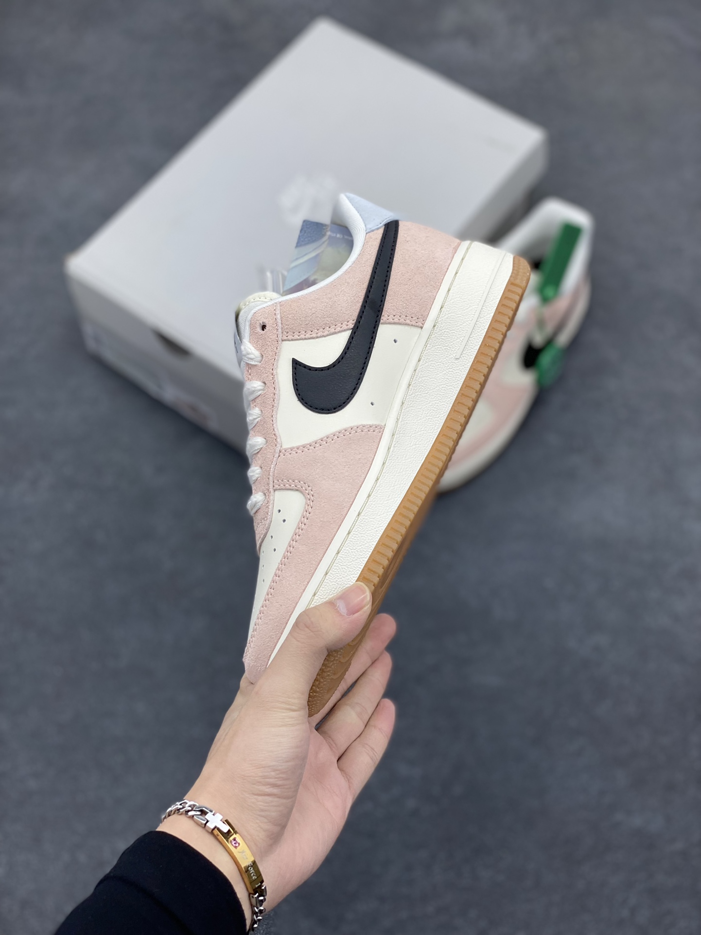 图片[3]-HY版本💯 Nike Air Force 1 Low 粉黑 空军一号低帮运动休闲板鞋 原楦头原纸板 打造纯正空军版型#专注外贸渠道 全掌内置蜂窝气垫 #原盒配件 原厂中底钢印、拉帮完美 货号：HJ7342-800 尺码：35.5 36 36.5 37.5 38 38.5 39 40 40.5 41 42 42.5 43 44 44.5 45-选品中心
