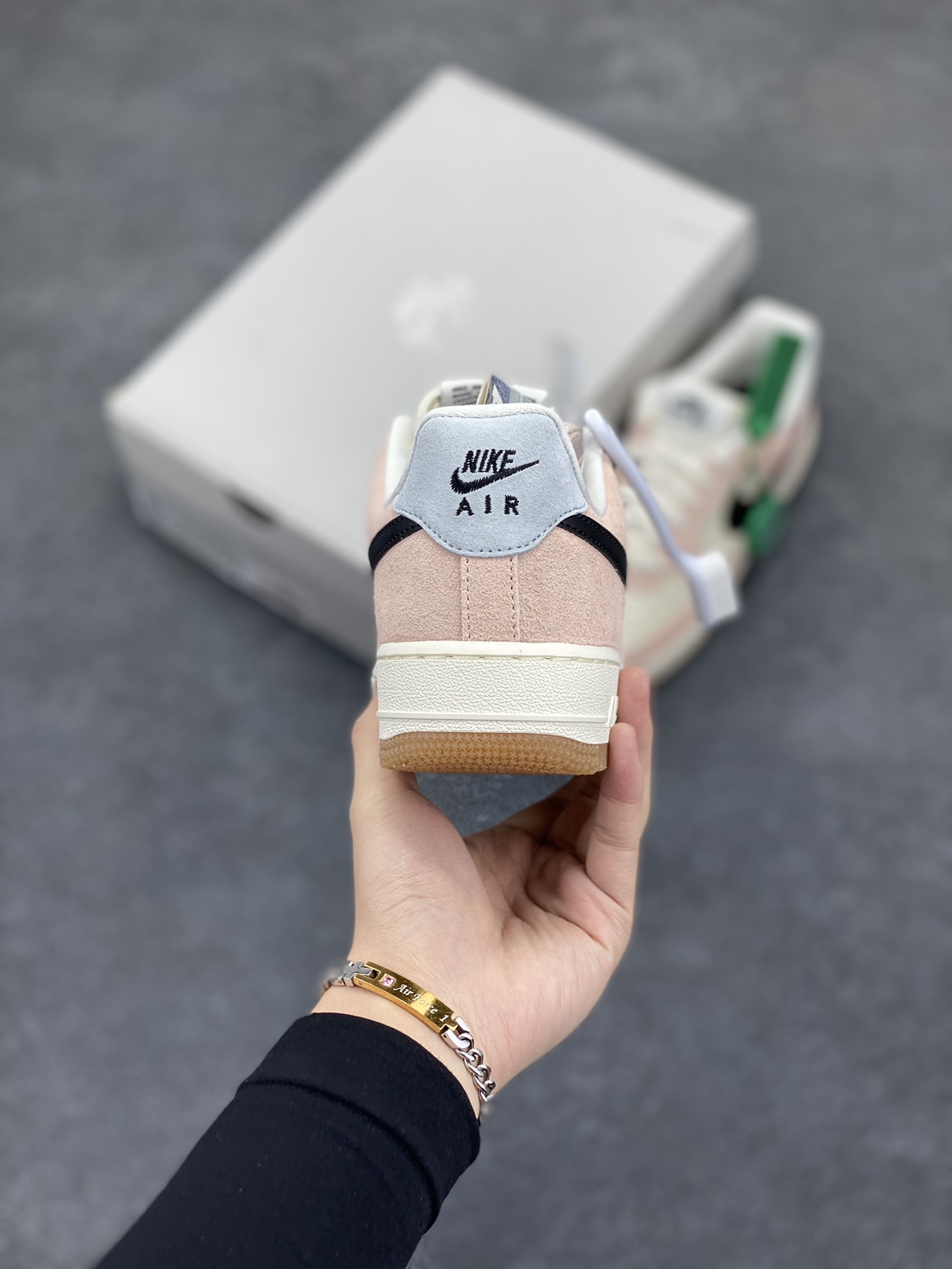 图片[4]-HY版本💯 Nike Air Force 1 Low 粉黑 空军一号低帮运动休闲板鞋 原楦头原纸板 打造纯正空军版型#专注外贸渠道 全掌内置蜂窝气垫 #原盒配件 原厂中底钢印、拉帮完美 货号：HJ7342-800 尺码：35.5 36 36.5 37.5 38 38.5 39 40 40.5 41 42 42.5 43 44 44.5 45-选品中心