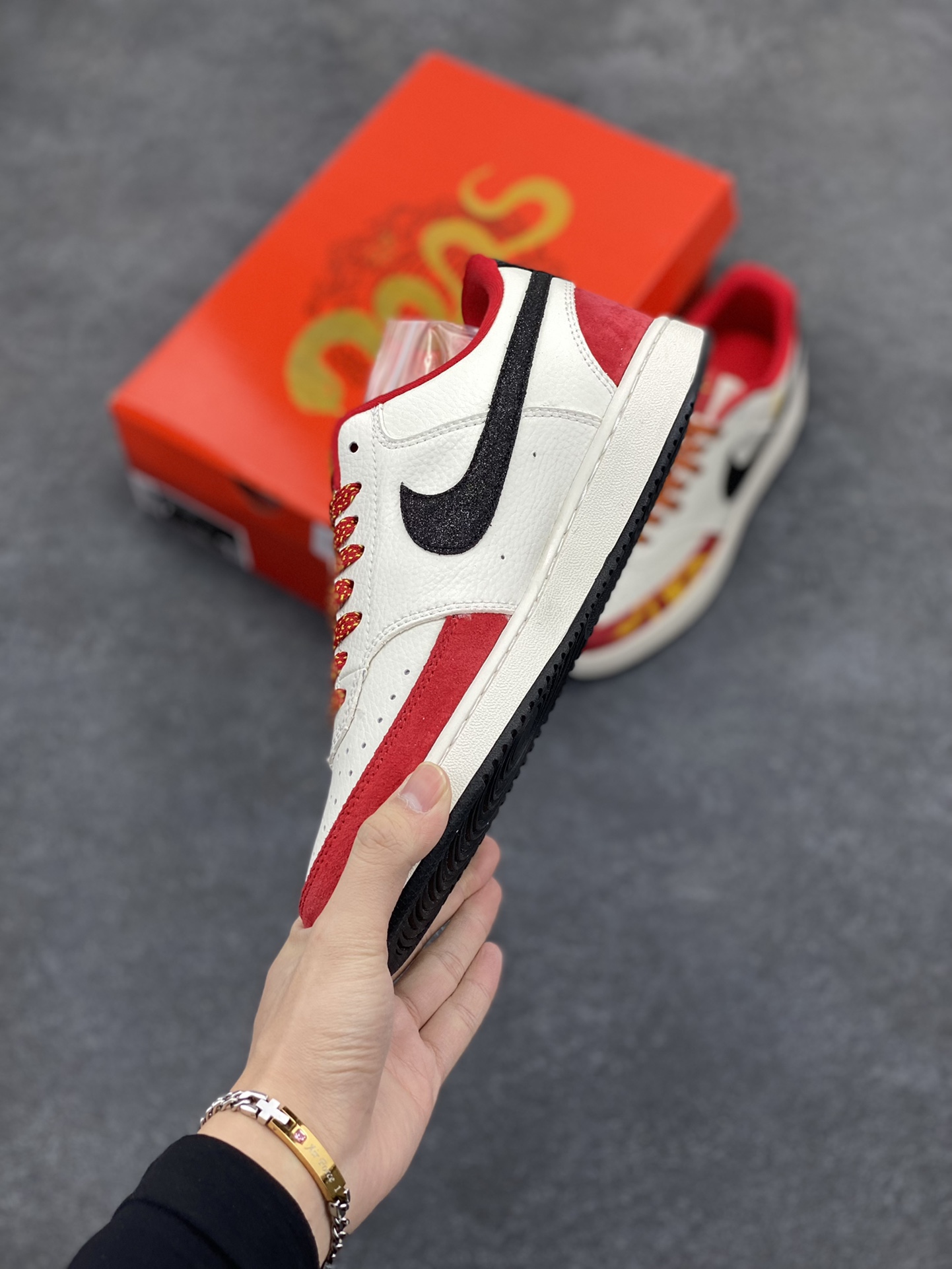 图片[3]-海外爆款 ZP订单 NIKE EBERNON Low prm 小空军低帮百搭透气休闲运动板鞋 独家头层版本 原数据独家私模大底 纯正版型 清洁度完美 货号：FD5188-129 尺码：36 36.5 37.5 38 38.5 39 40 40.5 41 42 42.5 43 44 44.5 45-选品中心