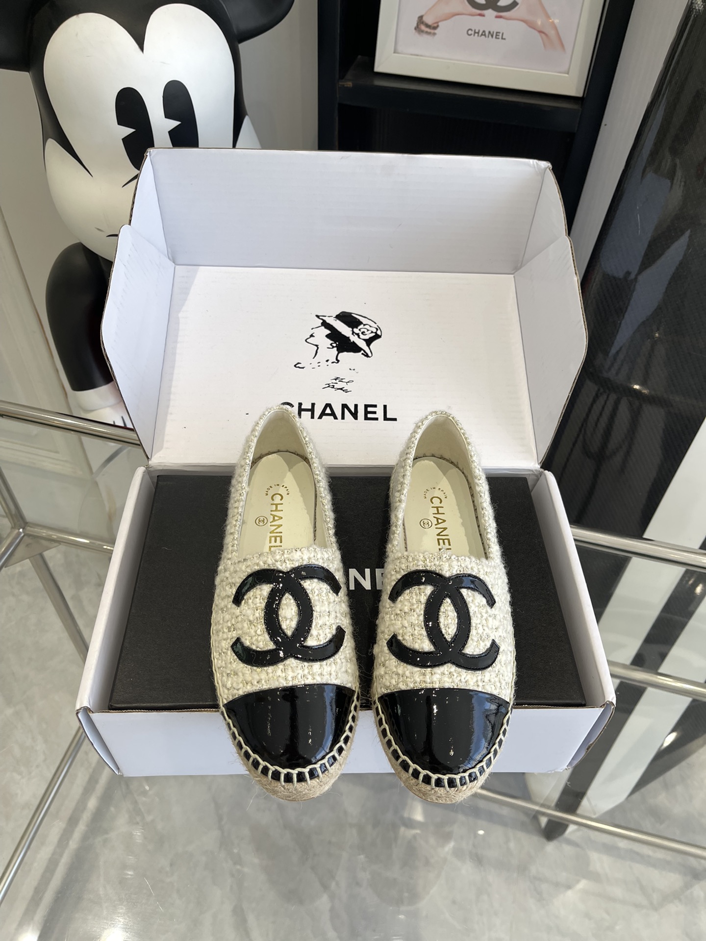 NO:129484,55ssCHANE Early Spring New Colors Fisherman Shoes Identify my purchasing agent’s outer packaging is the most complete on the entire network, the highest version, the latest packaging box size of Chanel Fisherman Shoes counter is 35-40. (34, 41, 42 customized), fisherman shoes, chanel, chanel, espadrilles1986090955ssCHANE 早春新配色 渔夫鞋 认准我家代购外包装全网颜色最齐 版本最高 香奈儿渔夫鞋专柜最新包装外盒码35-40.（34、41、42订做）,渔夫鞋,chanel,chanel,espadrilles,Women's Shoes
