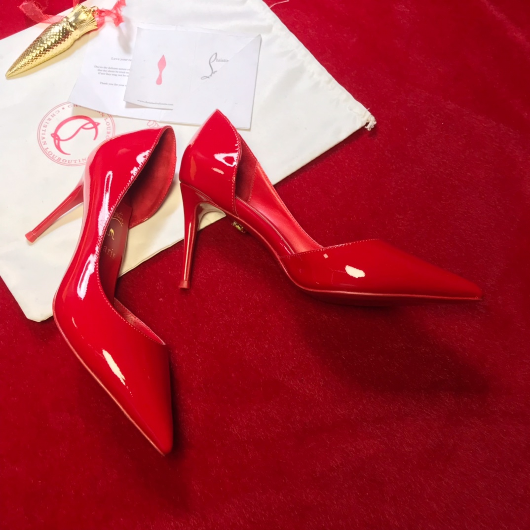 NO:100429,High-end customized 2025 spring and summer classic series!  H8.5Cm, size 34-42. Customized model is not refundable or exchanged 9039-.Red slim leather, red sheepskin. New letter mark for big bottom. Standard European code No:9039- Color:red/red Material:crocodile leather Lining:goat leather Heel height:8.5Cm Sole:leather sole Size:EUR 34-42 (US 4-11):,,christian louboutin,sheepskin19860909高端订制2025春夏精典款系列！H8.5Cm,尺码34-42码. 订制款不退不换9039-.红柒皮,红色羊皮里.大底新款字母标. 标准欧码 No:9039- Color:red/red Material:crocodile leather Lining:goat leather Heel heigh:8.5Cm Sole:leather sole Size:EUR 34－42（US 4一11) :,,christian louboutin,sheepskin,Women's Shoes