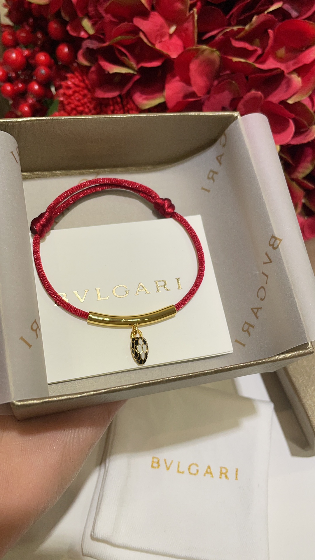 NO:104618,25 years new product enamel snake head lucky red rope bracelet bracelet Bulgari year of snake wears the spirit snake knot can be freely adjusted with hand circumference BVL red rope recommended, Bulgari bracelet, bottega veneta, bvlgari, bracelet, bracelet1986090925年新品珐琅蛇头幸运红绳手链手镯 宝格丽 蛇年戴灵蛇 绳结可自由调节手围 bvl红绳推荐入手,宝格丽手链,bottega veneta,bvlgari,bracelet,bracelet,Jewelry