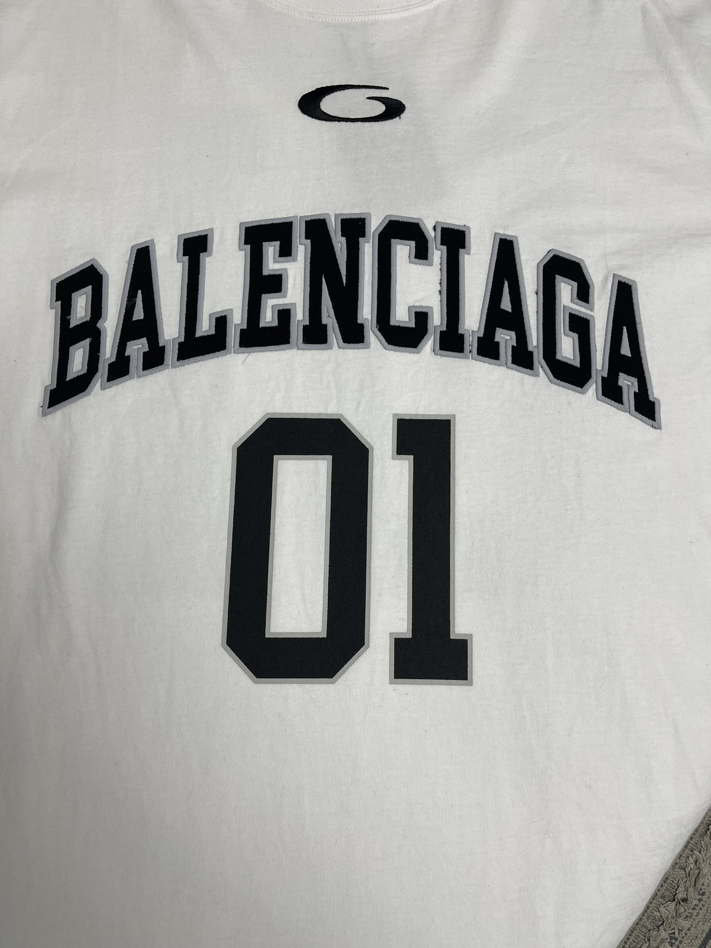 발렌시아가 24SS 남성 반팔 131762 Balenciaga T Shirt 썸네일 이미지