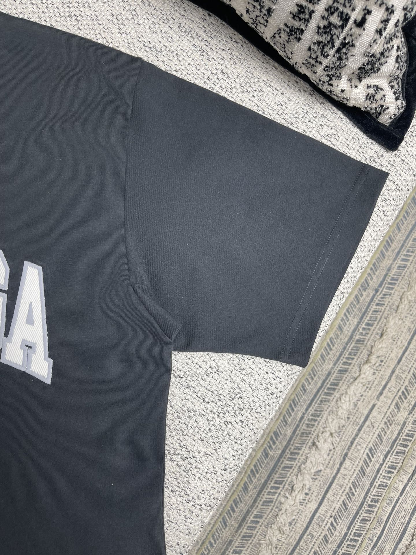 발렌시아가 24SS 남성 반팔 131761 Balenciaga T Shirt 썸네일 이미지