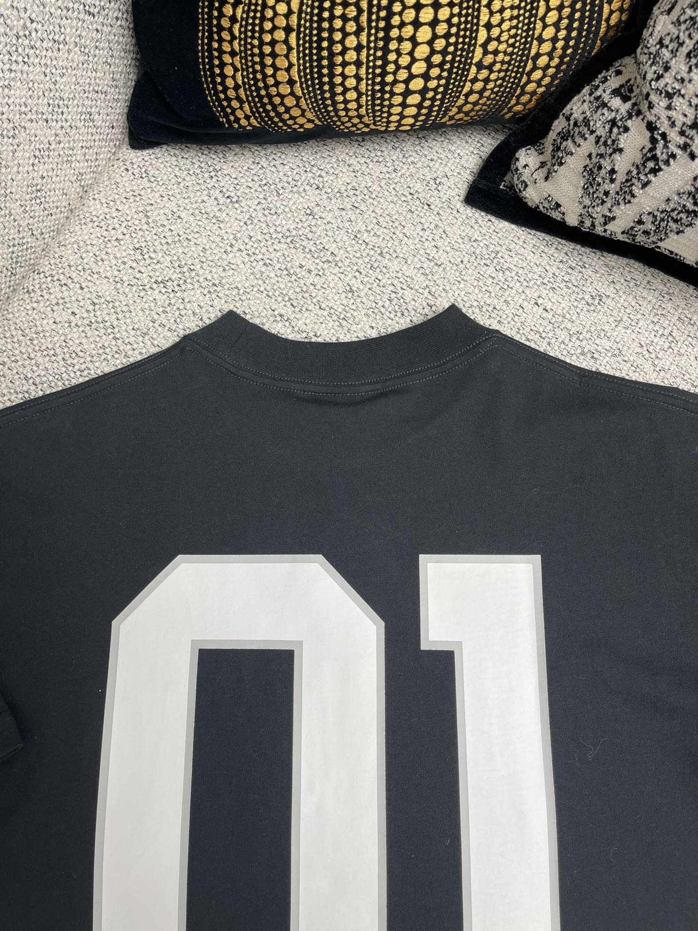 발렌시아가 24SS 남성 반팔 131761 Balenciaga T Shirt 썸네일 이미지