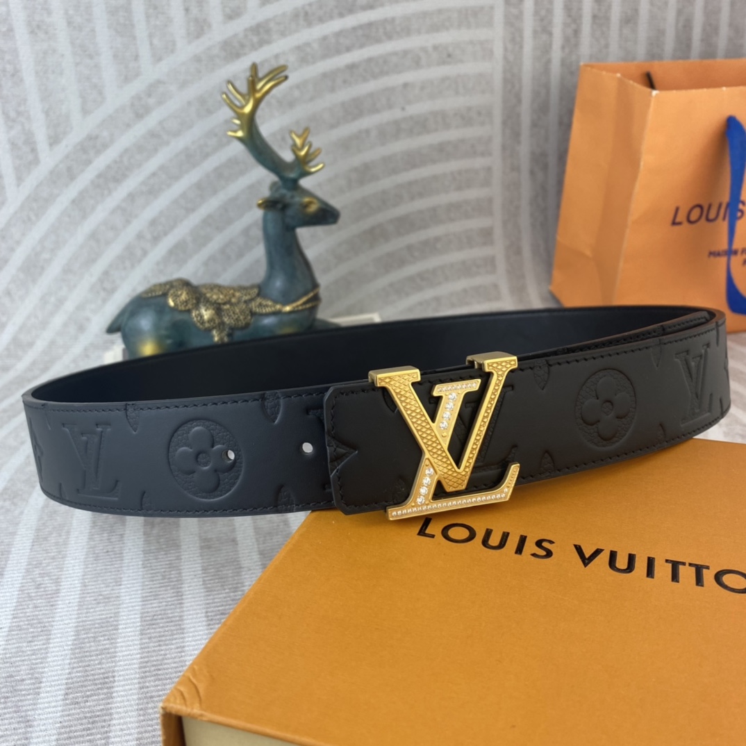 LV💕 特种皮腰带系列 ，原厂五金精品不锈钢扣，手感柔软舒适 宽3.8CM。