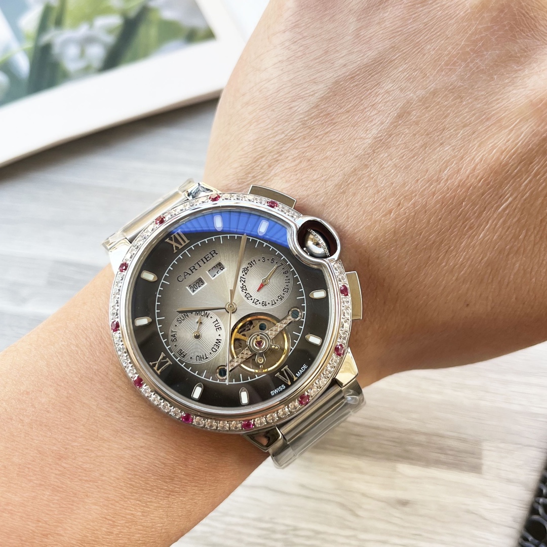 NO:146951,Platinum Steel 30 Blue Balloon Series Shockingly launched [Latest] Cartier Multifunctional Boutique Design [Type] Boutique Men's Watch [Watch Strap] Real Cowhide Strap [Movement] High-end Fully Automatic Mechanical Movement [Mirror] Mineral Strengthened Glass (More High Definition) Elegant Taste, Exotic, Ingenious, Ingenious, Wrist Treasure, Size Diameter 42mm Thickness 12.5mm Hot Sale!  Welcome to reprint!  cartier cowhide19860909白金钢30 蓝气球系列 震撼上市【最新】卡地亚 多功能精品设计【类型】精品男士腕表【表带】真牛皮表带【机芯】高端全自动机械机芯【镜面】矿物质强化玻璃（更高清） 品味高雅 浩瀚大气 匠心独运 腕间瑰宝 尺寸直径42mm厚12.5mm热卖上市！欢迎转载！,,cartier,cowhide,Watch