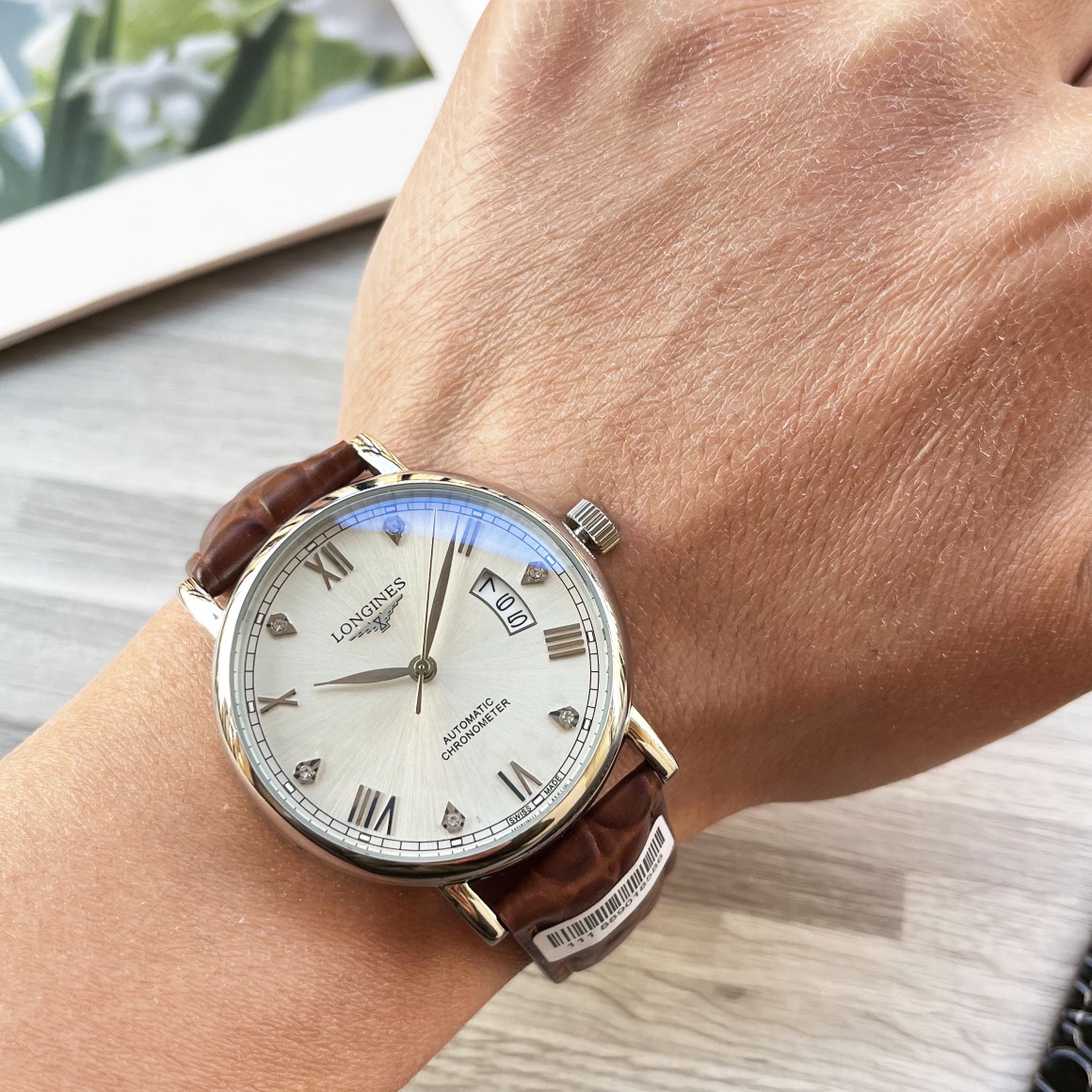 NO:146992,White Gold Steel 10 Brand: Longines (new three-pin product, business and casual) Luxury and atmospheric type exquisite men's watch (new product) strap real cowhide strap (comfortable)/361 stainless steel strap (durable) movement: imported Citizen movement) Material sapphire scratch-resistant mirror (high definition, wear-resistant) atmospheric hot style Wrist treasure Ingenious ingenuity Size diameter 42mm Thickness 12mm Hot sale!  longines cowhide19860909白 金 钢10 品牌:浪琴(三针新品,商务休闲）奢华大气类型精致男士腕表（新品）表带真牛皮表带(舒适)/361精钢表带（耐用）机芯:进口西铁城机芯）材料蓝宝石防刮镜面（高清,耐磨）大气爆款 豪情风格 腕间瑰宝 匠心独蕴 尺寸直径42mm厚度12mm热卖上市！,,longines,cowhide,Watch