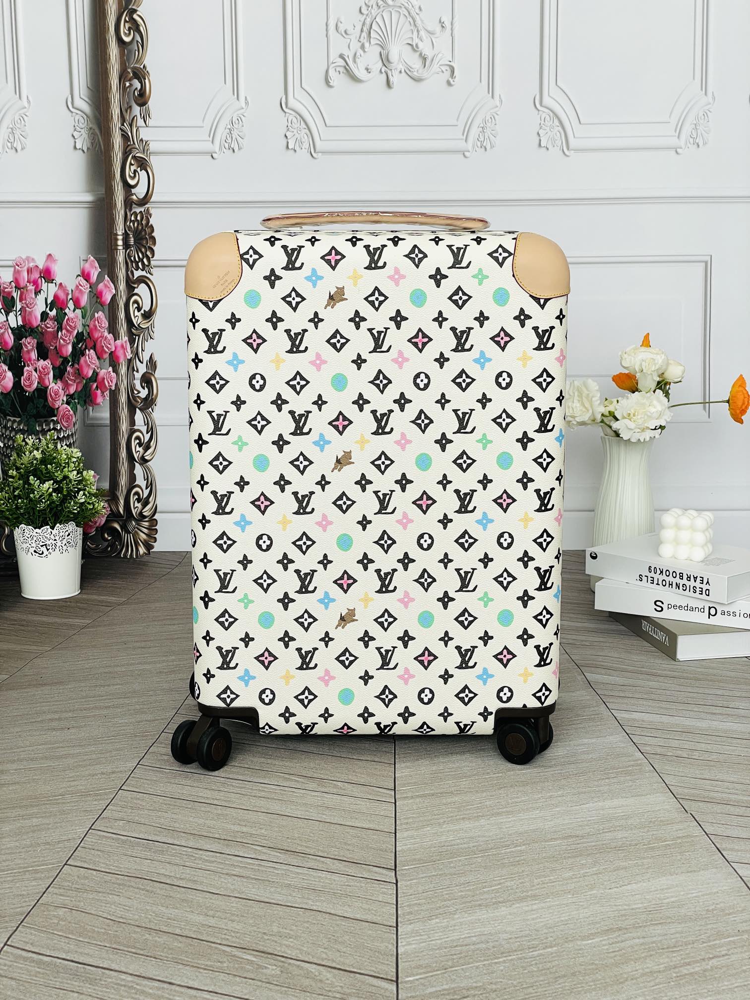 NO:270031,I always want to have it, not suppress my own likes!  Fan Bingbing’s same style, L..V donkey brand wide trolley zipper box suitcase, HORIZON four-wheel trolley case!  Very expensive, but very good!  A person’s taste and quality can be reflected in one box!  Classic floral materials, various personalized custom patterns!  【Exclusive real shots, classic presbyterian, new Horizon trolley case innovates Louis Vuitton’s legendary classic with unique creativity, and is an iconic Monogram canvas embellishing travel patches, traces the design style of the brand’s traditional suitcase. Leather corner protection and super large external trolley enrich smart details to create an elegant and practical travel companion. Detailed features 38 x 23×55cm (length × width × height) manual measurement 1-2cm error,,louis vuitton,louis vuitton19860909从来都是想如何拥有,而不是压制自己的喜欢！ 范冰冰同款,L..V 驴牌宽拉杆拉链箱行李箱,HORIZON 四轮拉杆箱！小贵,但很好！一个人的品味和素质,一个拉箱便能体现！经典花料 各种个性化定制图案！【独家实拍 经典老花 全新 Horizon 拉杆箱以个性创意革新路易威登的传奇经典,为标志性 Monogram 帆布点缀旅行贴饰,追溯品牌传统行李箱的设计风尚.皮革边角保护和超大外置拉杆丰富智慧细节,打造优雅且实用的旅行伴侣. 详细特征38 x 23×55cm（长×宽×高）人工测量1-2cm误差,,louis vuitton,louis vuitton,luggage