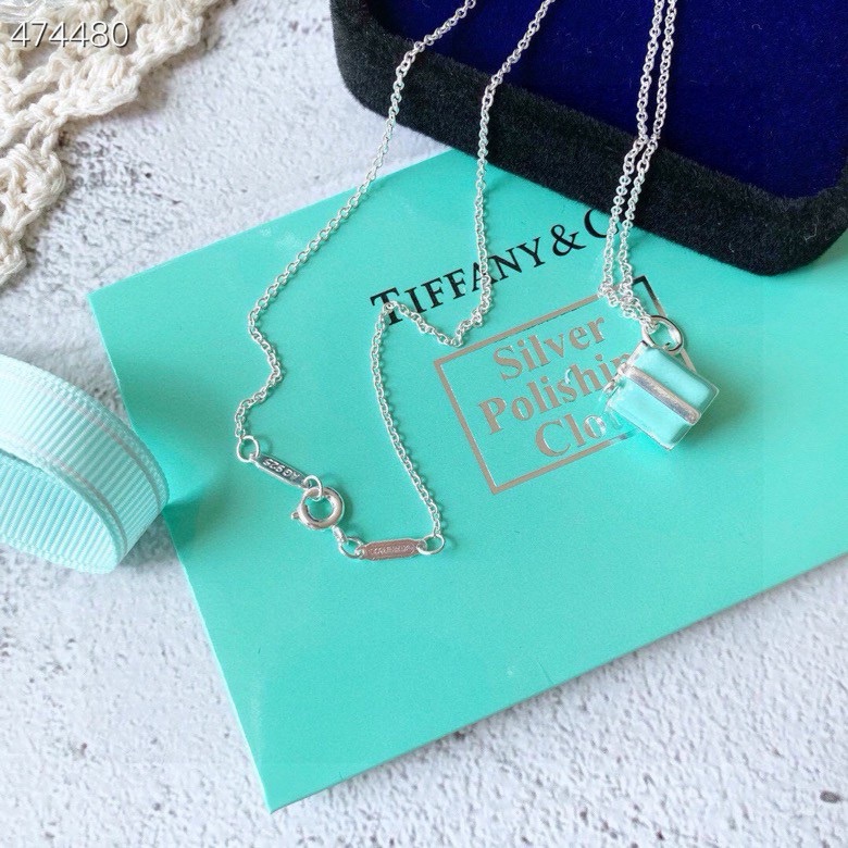 Tiffany & Co. 蒂芙尼项链珐琅礼盒吊坠情人节礼物 玲珑 白搭 单品 佩戴效果超赞项链
