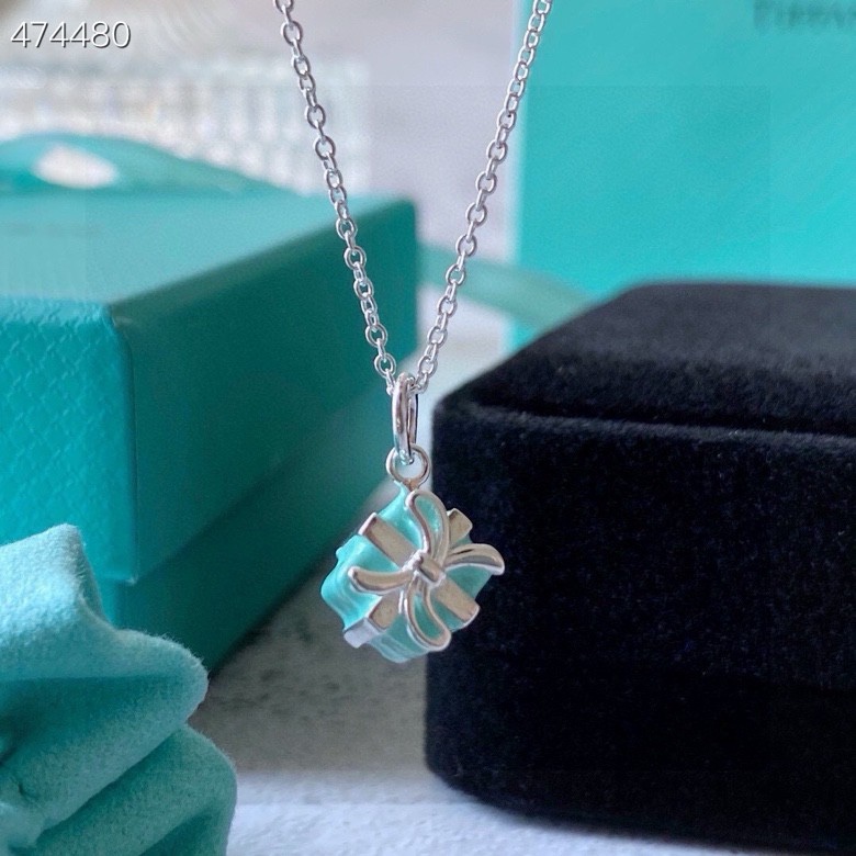 Tiffany & Co. 蒂芙尼项链珐琅礼盒吊坠情人节礼物 玲珑 白搭 单品 佩戴效果超赞项链