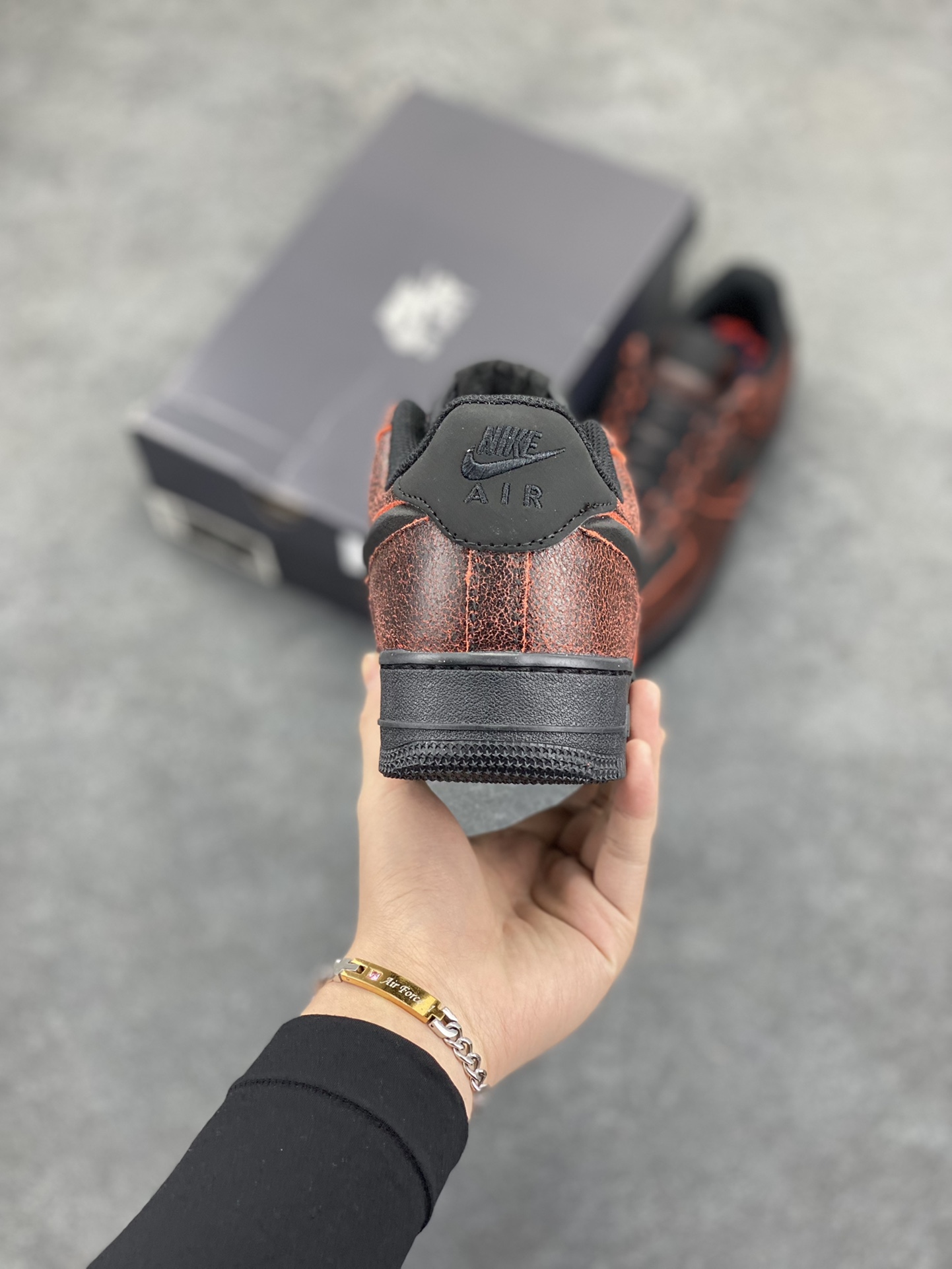 图片[4]-Nike Air Force 1 Low 万圣节 原楦头原纸板 打造纯正空军版型 专注外贸渠道 全掌内置蜂窝气垫 原盒配件 原厂中底钢印、拉帮完美 货号：HV2016-001 尺码：36 36.5 37.5 38 38.5 39 40 40.5 41 42 42.5 43 44 44.5 45-选品中心