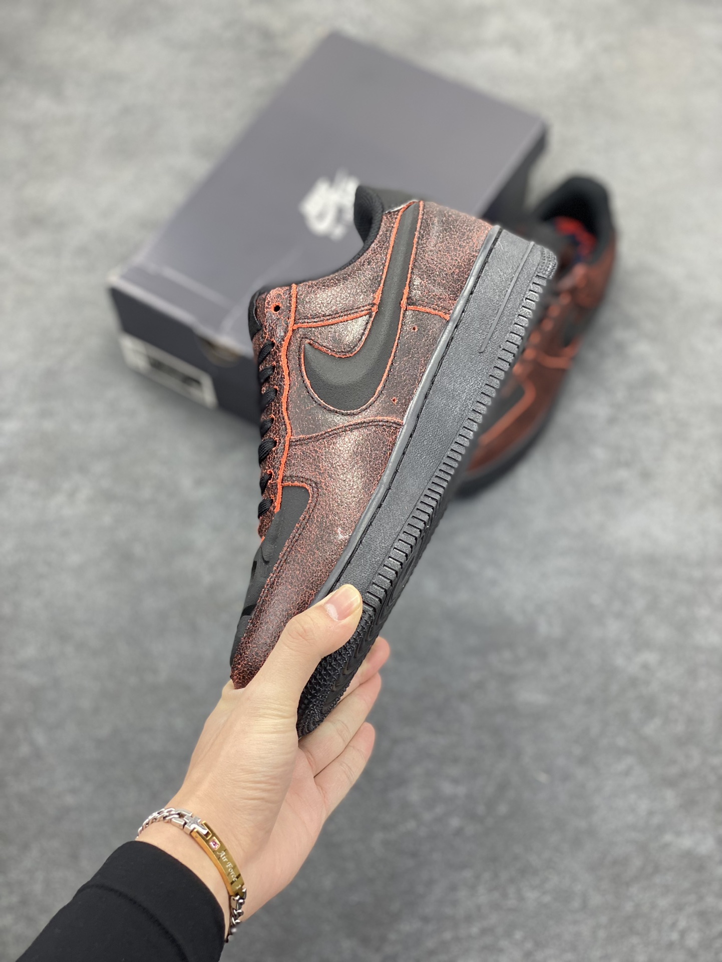 图片[3]-Nike Air Force 1 Low 万圣节 原楦头原纸板 打造纯正空军版型 专注外贸渠道 全掌内置蜂窝气垫 原盒配件 原厂中底钢印、拉帮完美 货号：HV2016-001 尺码：36 36.5 37.5 38 38.5 39 40 40.5 41 42 42.5 43 44 44.5 45-选品中心