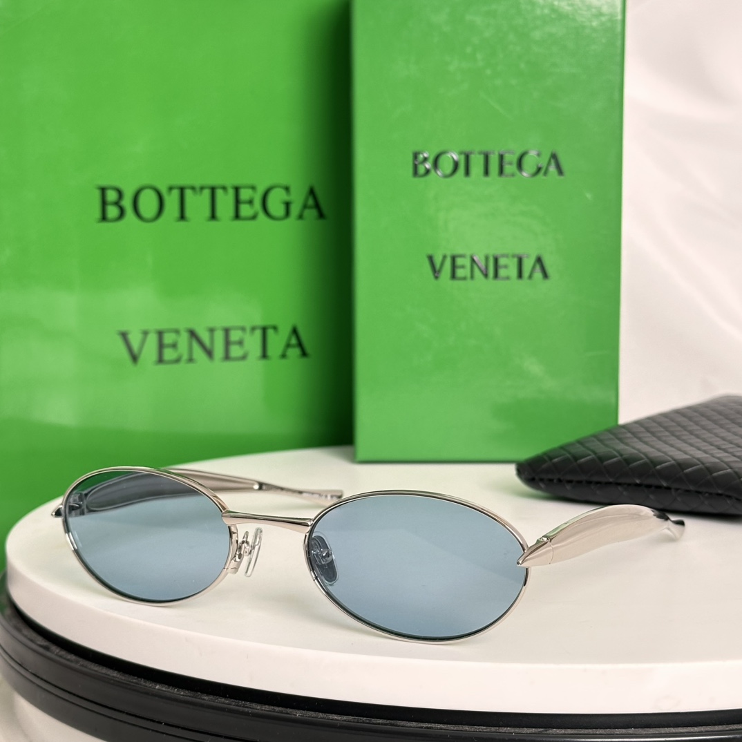 ️BOTTEGAVENET*MODELBV1386SSIZE57口21-135椭圆框复古墨镜
