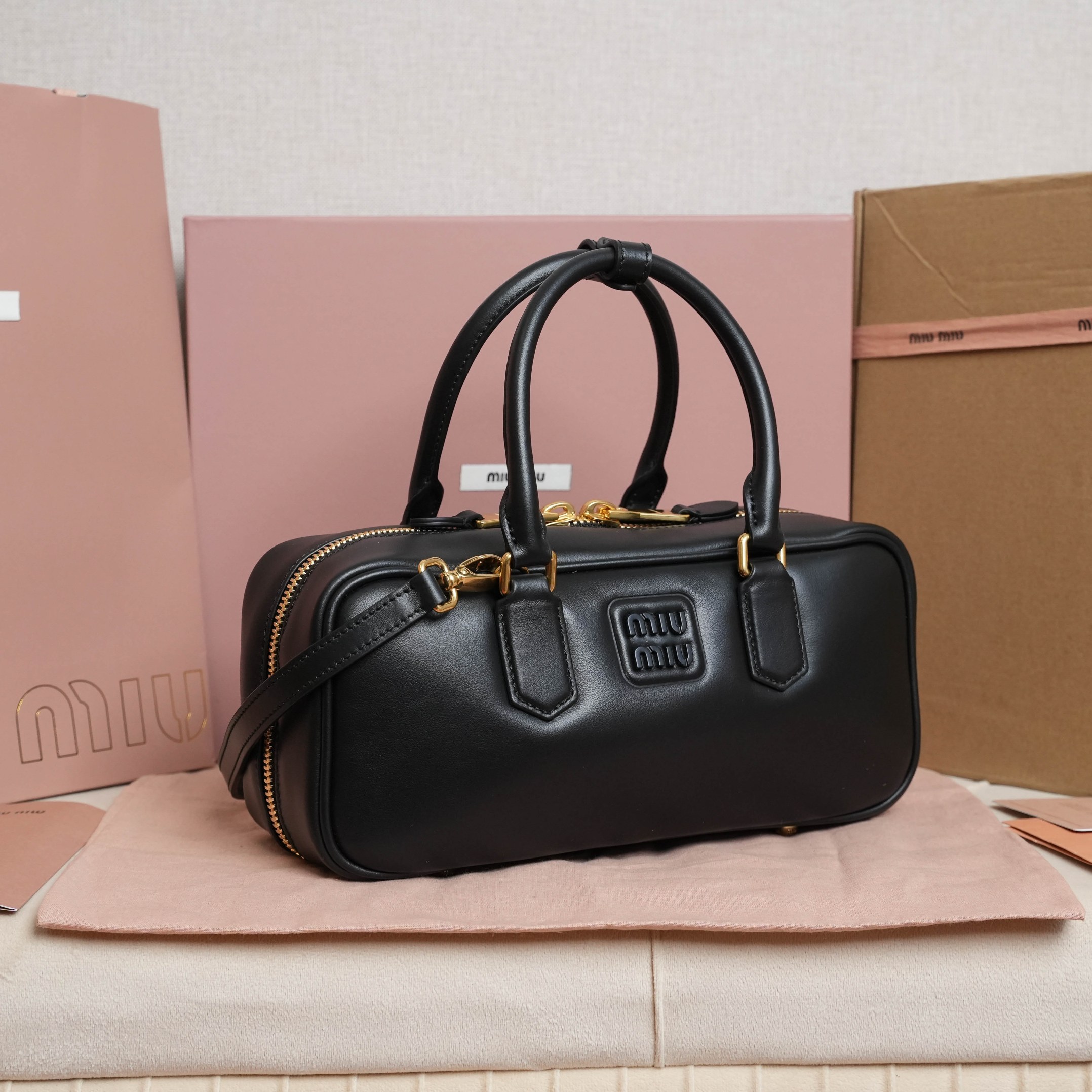 Miu Miu Style Leather Bag Lookbook Reference image 2