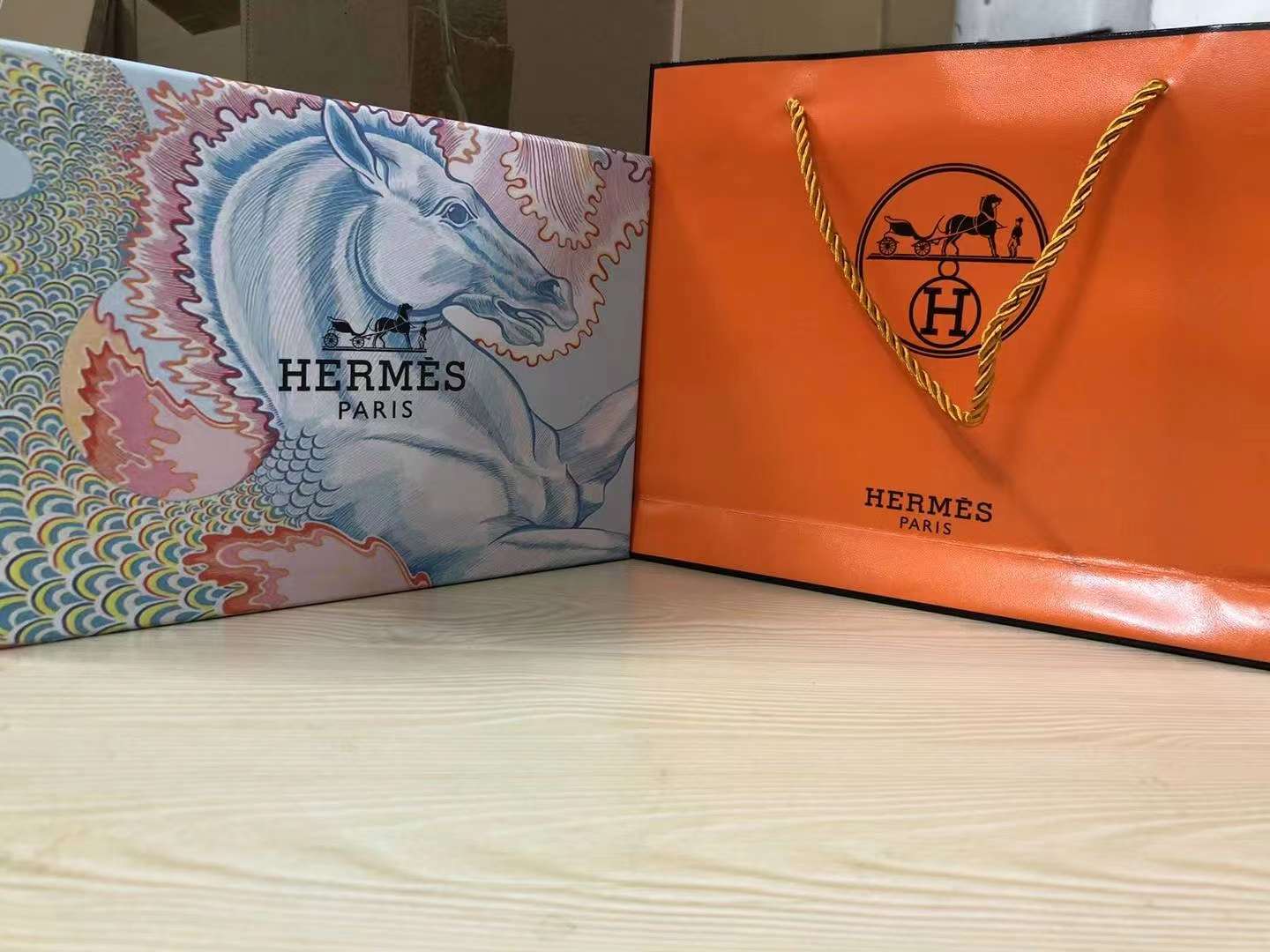 80. Set de cuatro piezas de Hermès bestsellers 🔜 Calidad 1:1❗️ Set de cuatro piezas de Hermès bestsellers: muestras de…