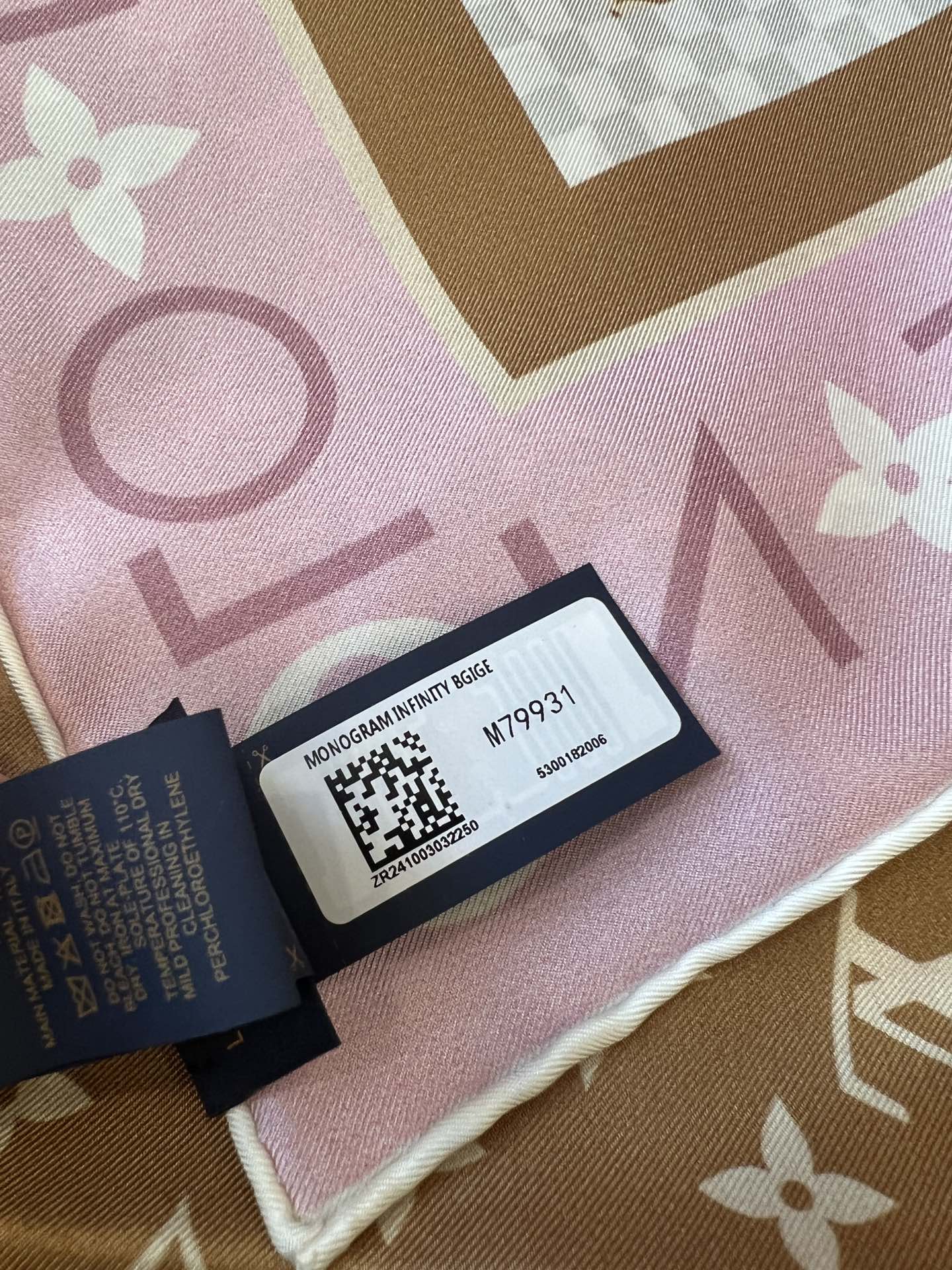 [LV Scarves]Trademark details