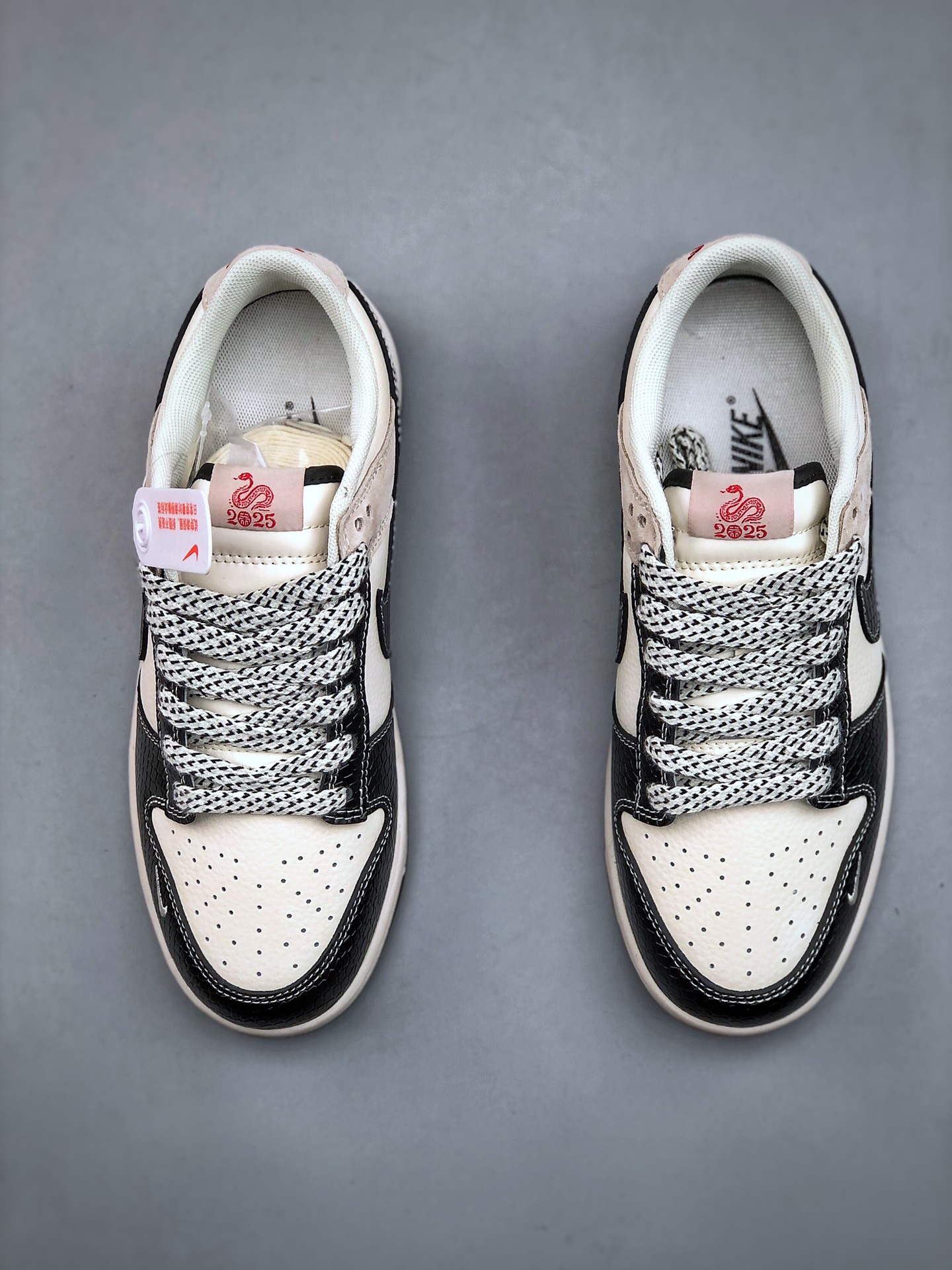 Low-top casual sneaker silhouette - Comprehensive 5