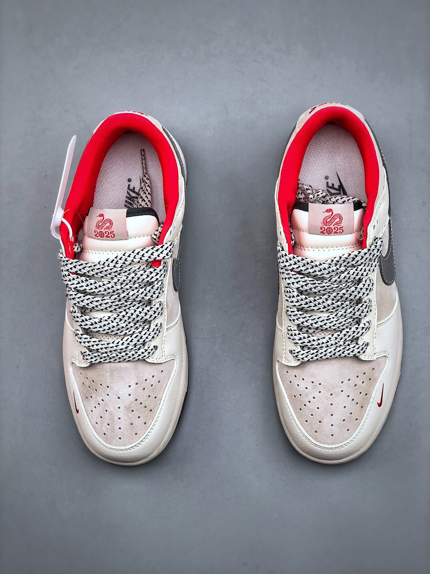Silhouette:** Low-top sneaker - Comprehensive 5