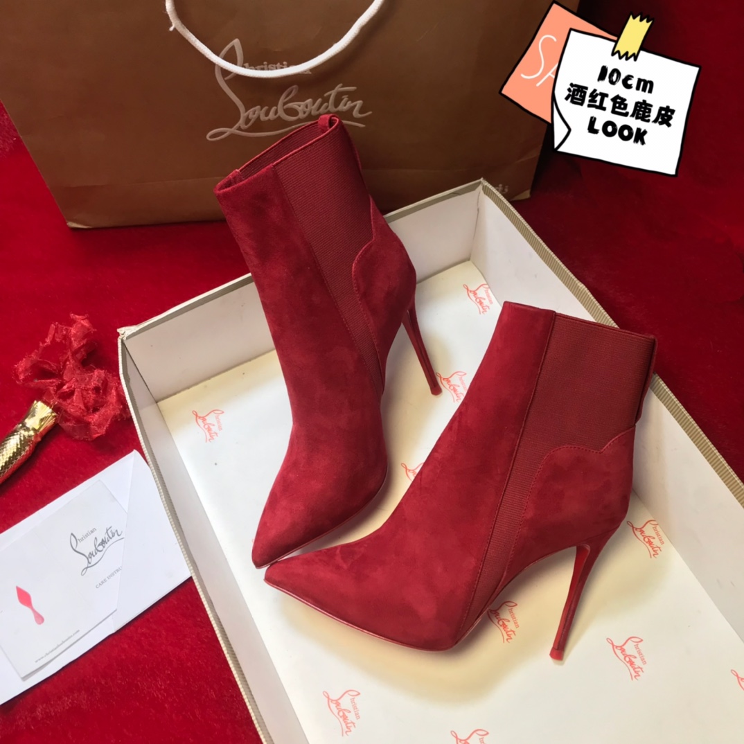 NO:100426,High-end customized autumn and winter boot series!  H10Cm, size 34-43. Private mold trademark zipper. 902-027 burgundy deer leather, sheepskin, leather large styling, official website synchronization. 10-inch boots Standard European code Reference: 902-027 Color:wine Material:cowhide Lining:goat leather Heel height: 10Cm Sole:leather sole Size:EUR 34-43 (US 4-11):,,christian louboutin,boots,sheepskin19860909高端订制 秋冬靴系列！ H10Cm,尺码34-43码.私模商标拉链 .902-027酒红色鹿皮,羊皮里,真皮大厎,官网同步.10寸靴 标准欧码 Reference:902-027 Color:wine Material:cowhide Lining:goat leather Heel heigh:10Cm Sole:leather sole Size:EUR 34－43（US 4一11) :,,christian louboutin,boots,sheepskin,Women's Shoes