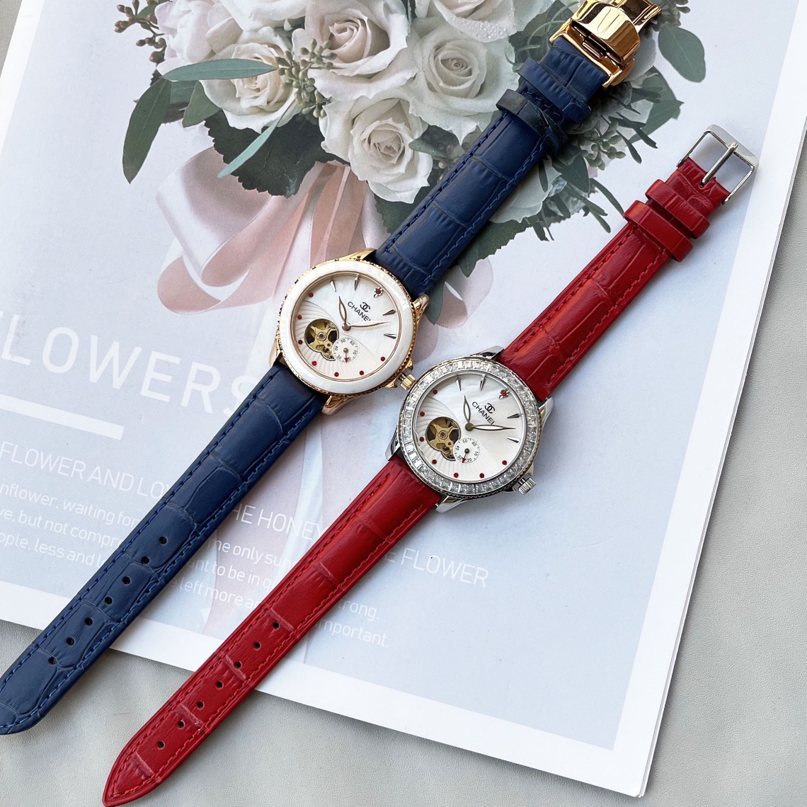 “3D Stereo Effects Highlight Water Drills Above Petals in Luxurious Female 35mm” - 图片 3