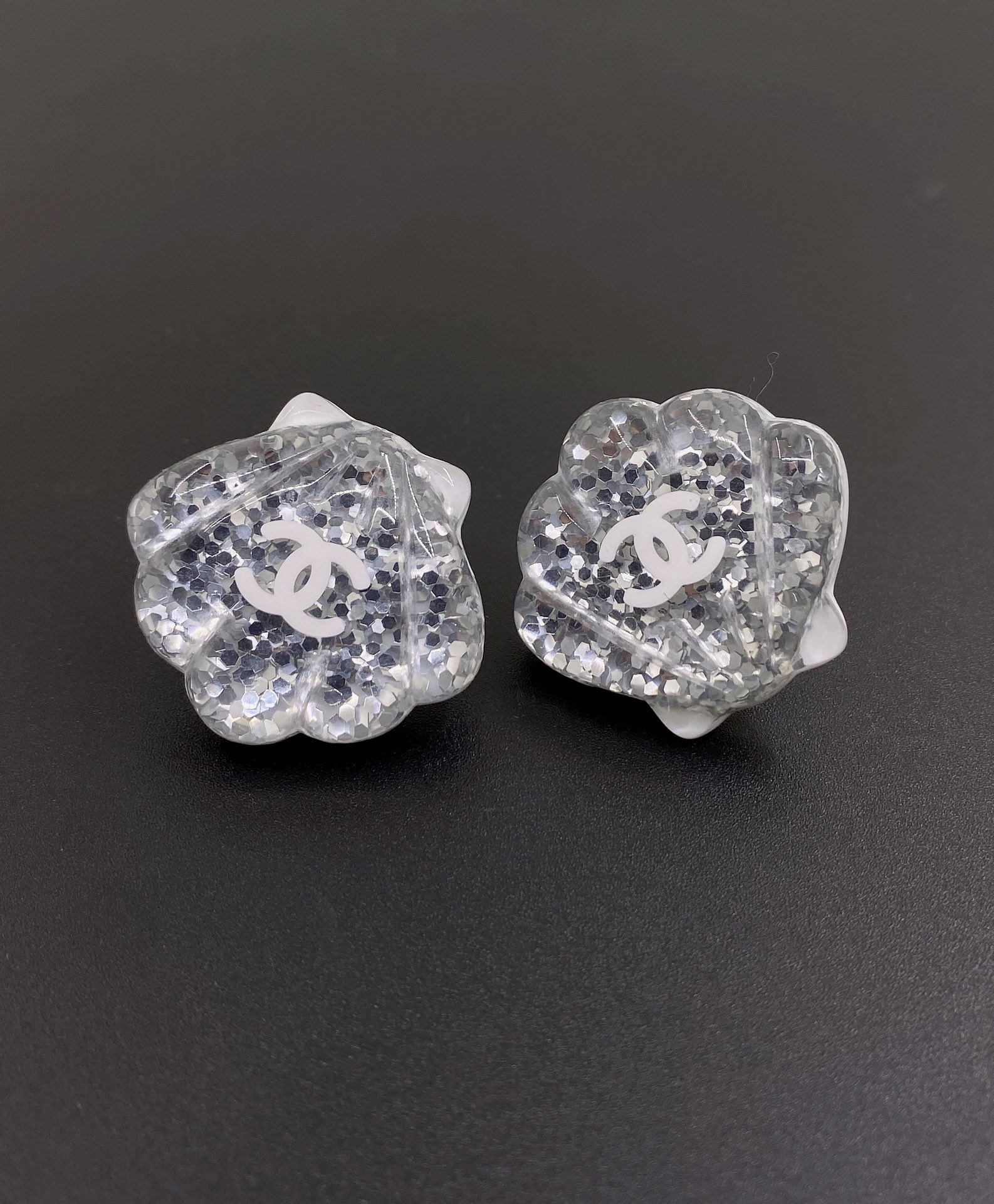 Chanel Серьги гвоздики