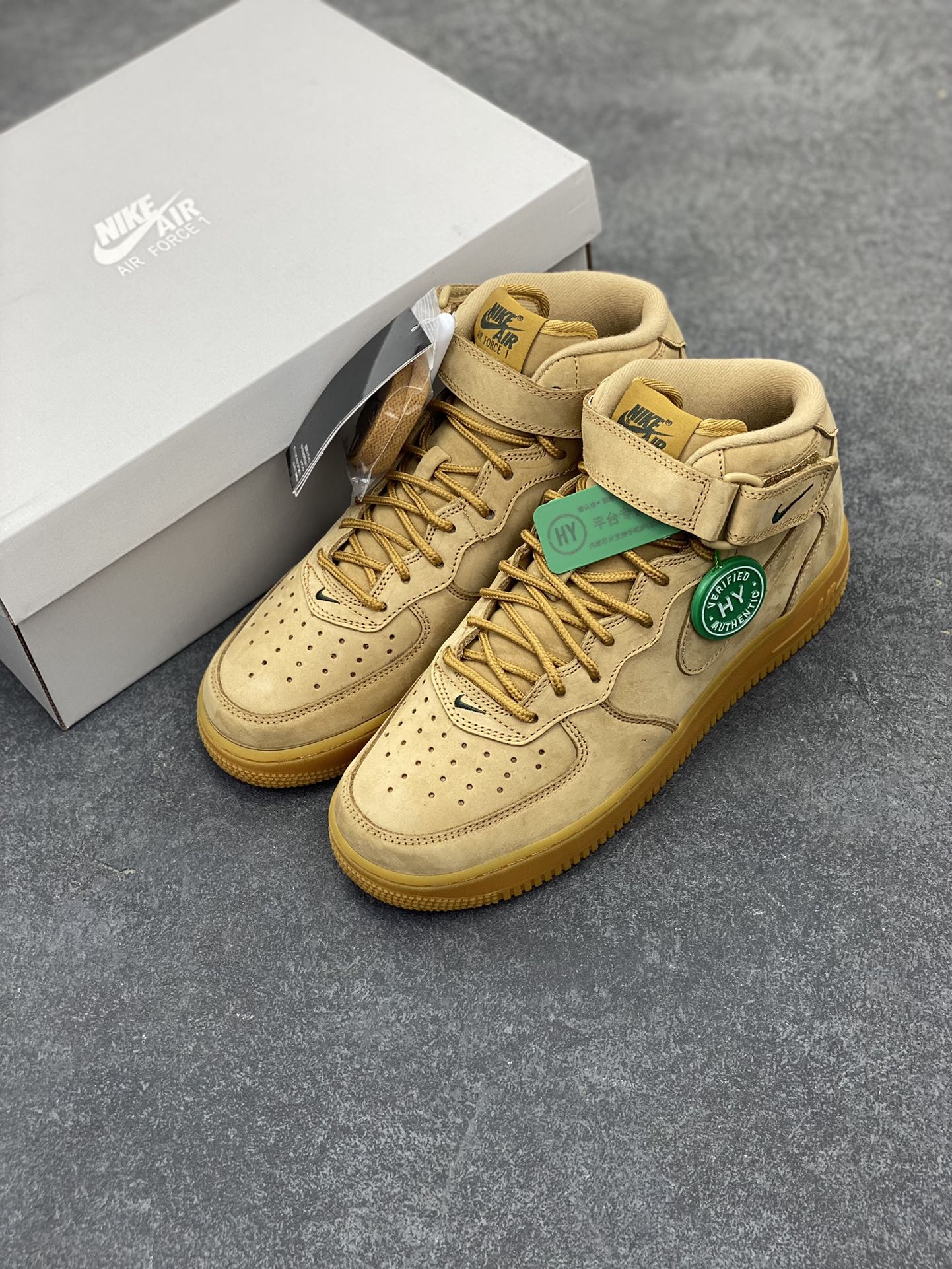 图片[8]-HY版本💯 Nike Air Force 1 Low 中帮小麦 空军一号运动休闲板鞋 原楦头原纸板 打造纯正空军版型#专注外贸渠道 全掌内置蜂窝气垫 #原盒配件 原厂中底钢印、拉帮完美 货号：715889-200 尺码：35.5 36 36.5 37.5 38 38.5 39 40 40.5 41 42 42.5 43 44 44.5 45 46 47-选品中心