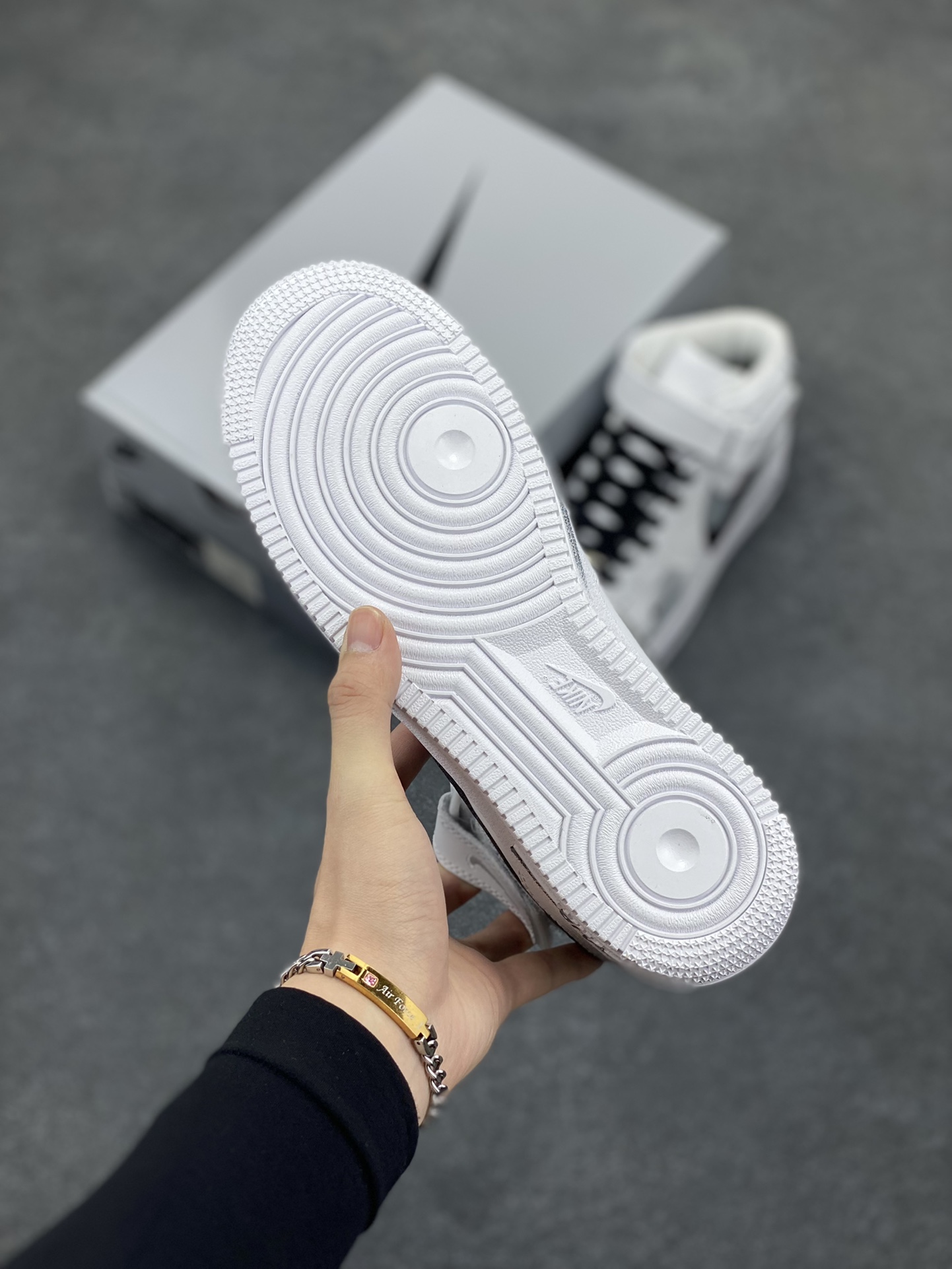 图片[5]-Nike Air Force 1 Low’07 断勾 喷绘 空军一号中帮休闲板鞋 定制皮料 原厂3D打印 定制鞋盒 原楦原纸板 纯正空军版型 内置全掌气垫 货号：ZH0316-053 尺码：36 36.5 37.5 38 38.5 39 40 40.5 41 42 42.5 43 44 44.5 45-选品中心