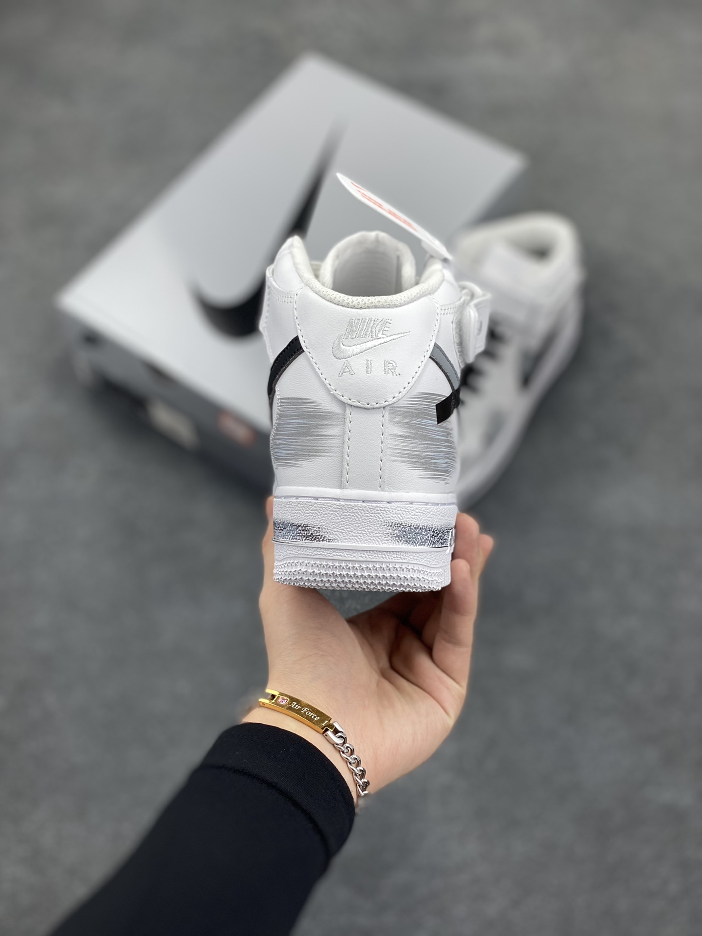 图片[4]-Nike Air Force 1 Low’07 断勾 喷绘 空军一号中帮休闲板鞋 定制皮料 原厂3D打印 定制鞋盒 原楦原纸板 纯正空军版型 内置全掌气垫 货号：ZH0316-053 尺码：36 36.5 37.5 38 38.5 39 40 40.5 41 42 42.5 43 44 44.5 45-选品中心