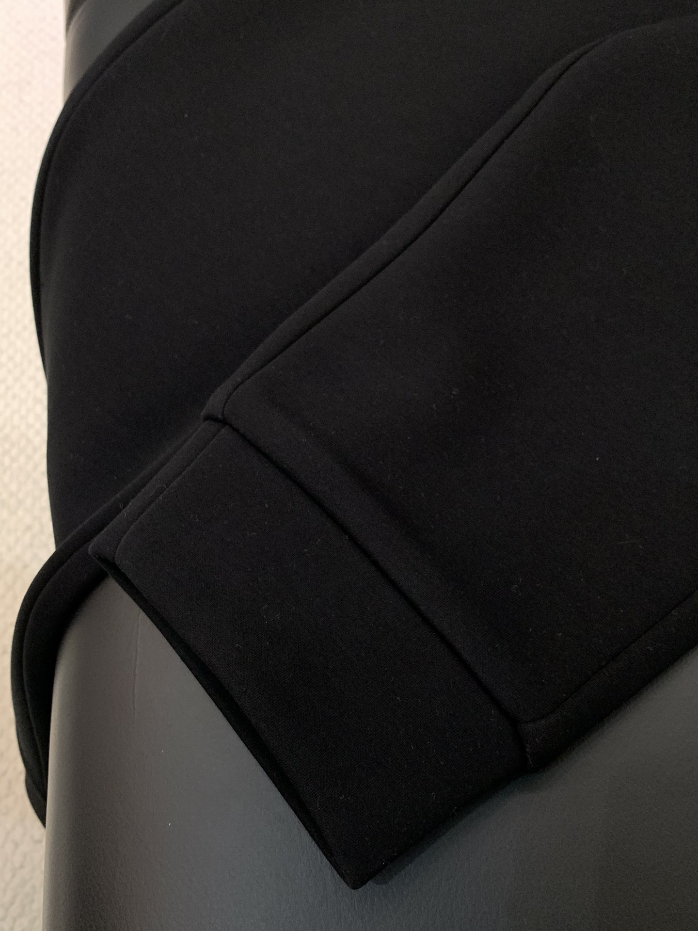 ，蒙口经典加厚休闲裤……超级舒服，重磅出品，品质的重磅。外贸订单 。 面料相当ok 细节处理到位！！！简